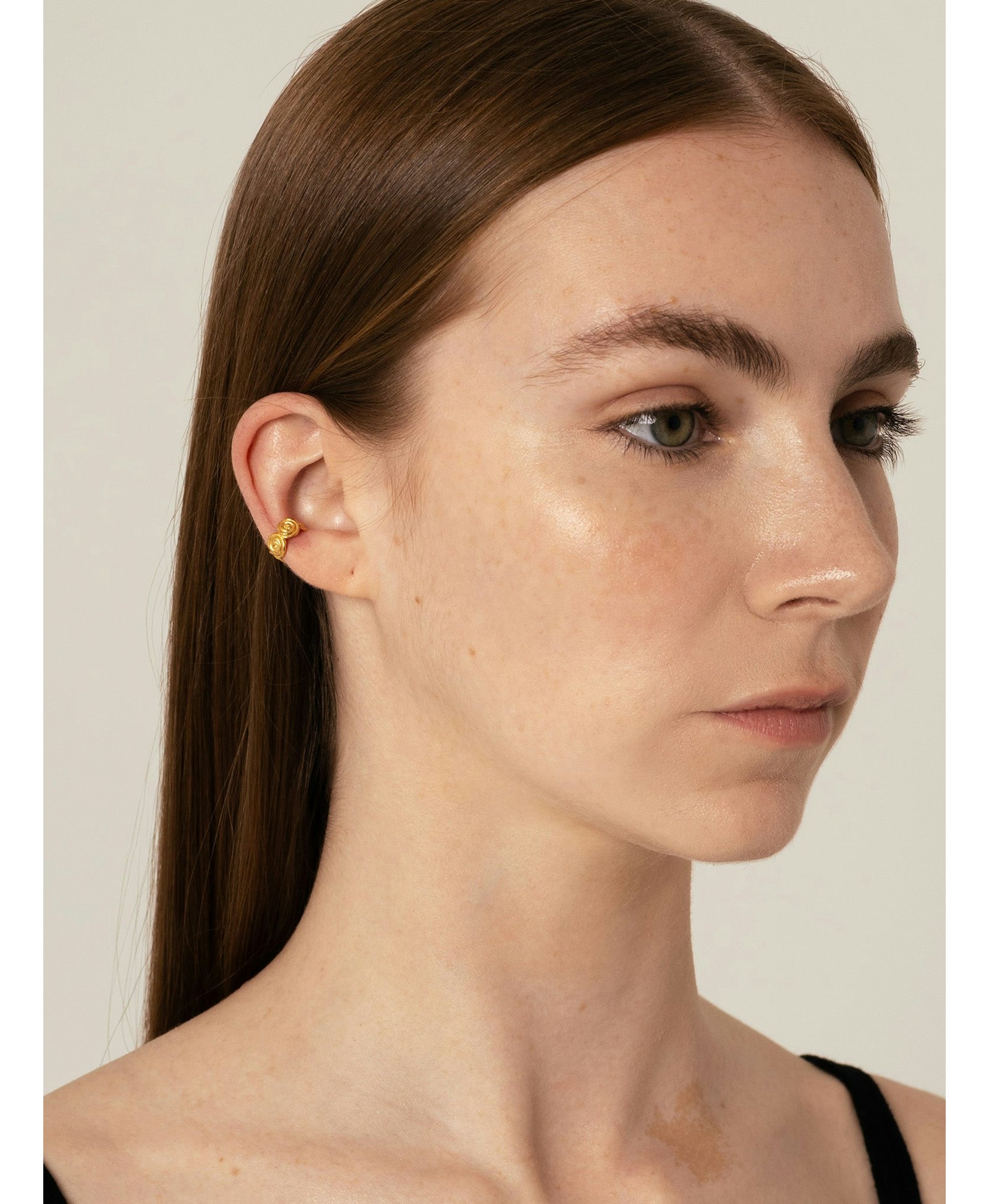 Origin Ear Cuff Gold made by Eva Remenyi