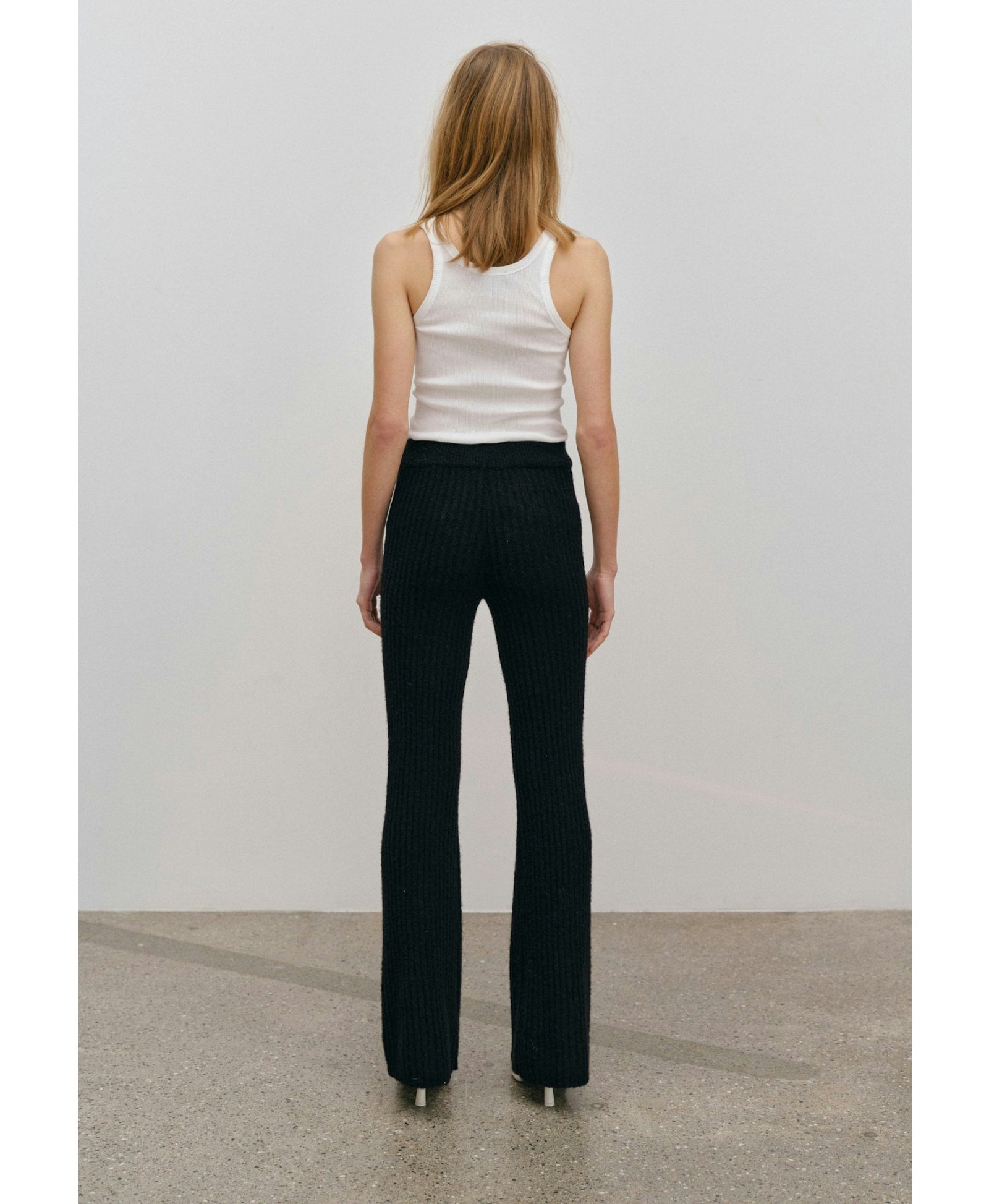 Joelle Top - White made by HERSKIND