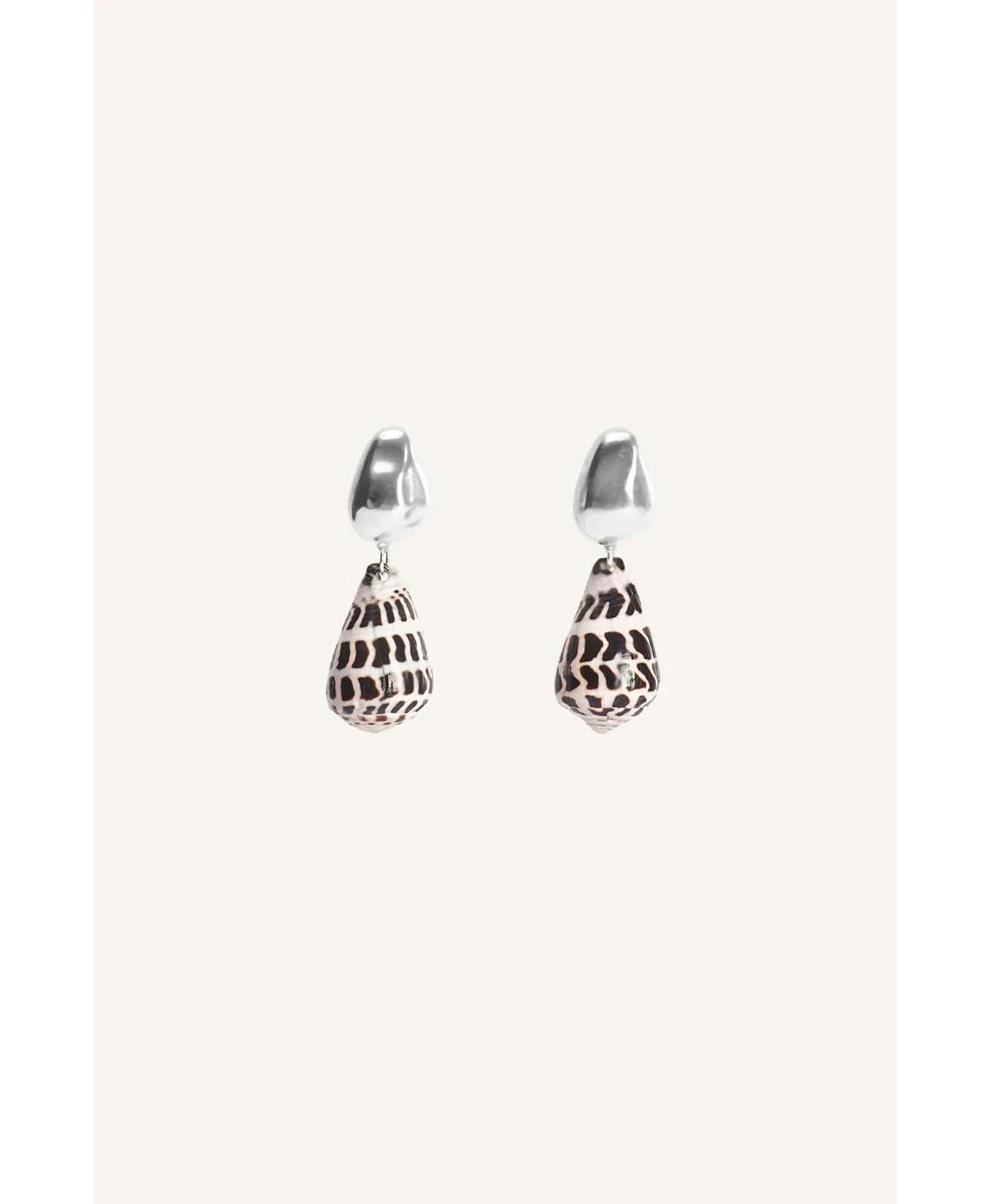 Nassa Earrings made by BAOBAB