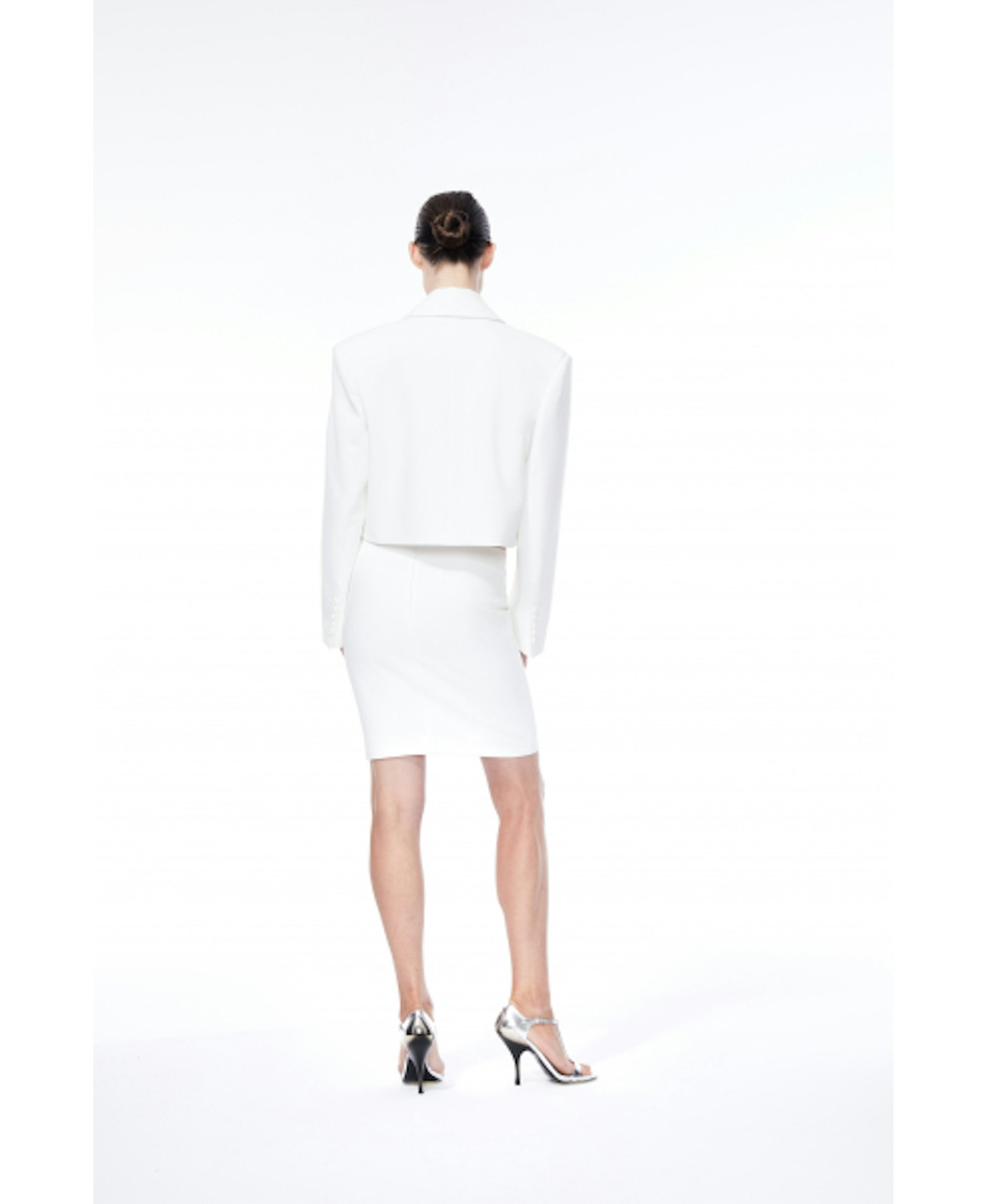 BARCODE CROPPED BLAZER made by NUÉ