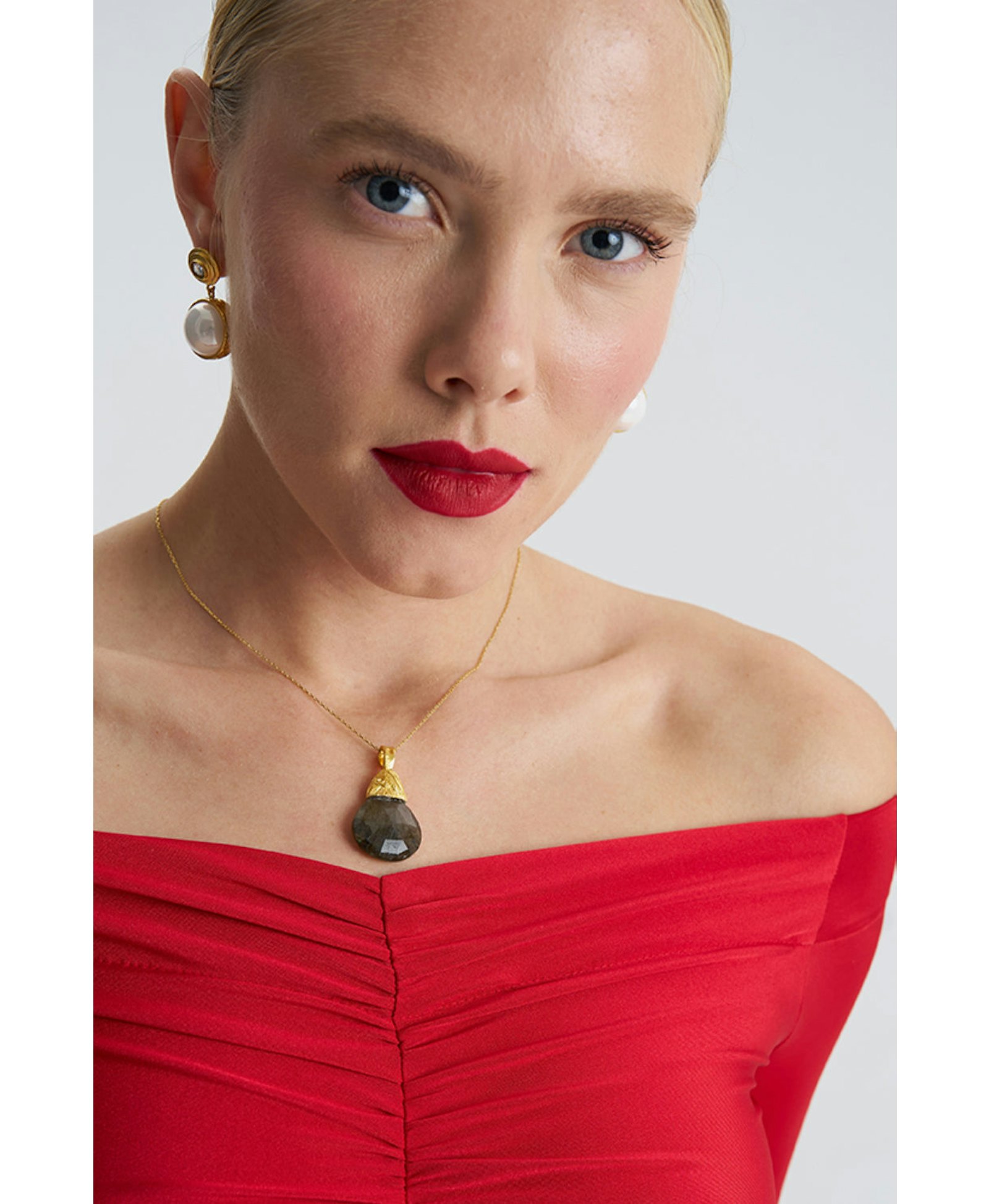 Labradorite Gold Necklace made by Lora Istanbul