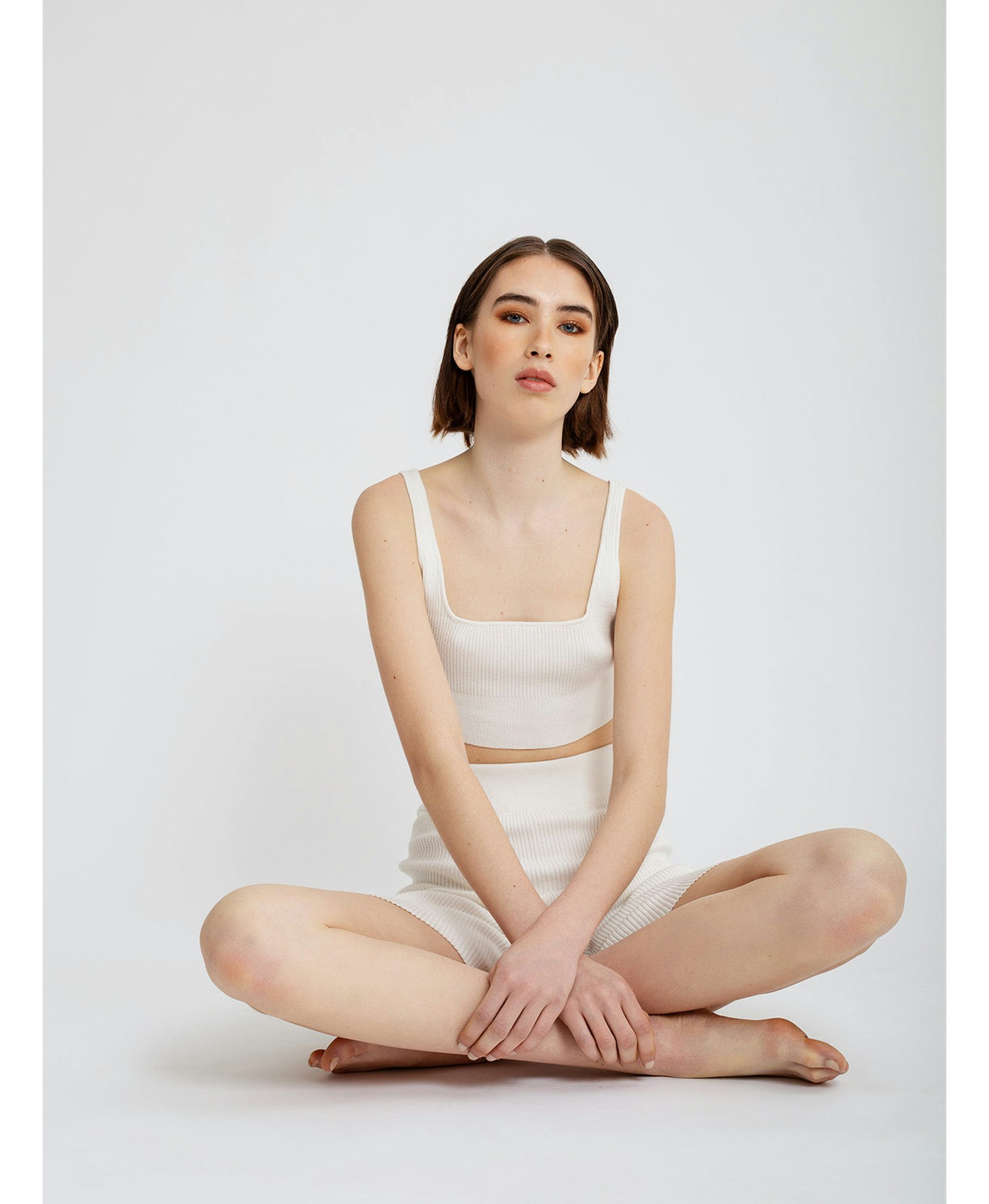 Laura Shorts in White made by AÉRYNE