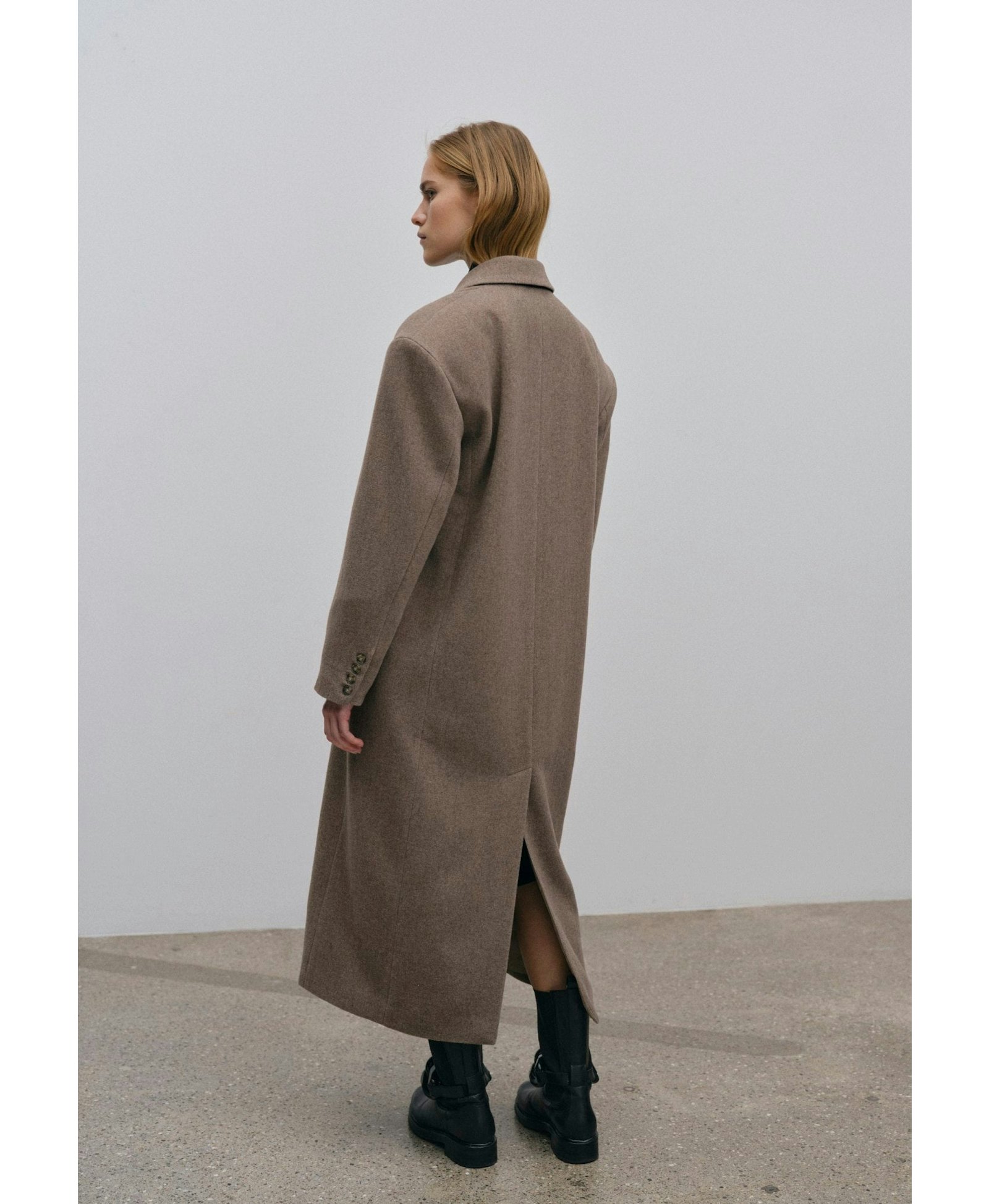 Wanda Coat - Deep Sand made by HERSKIND