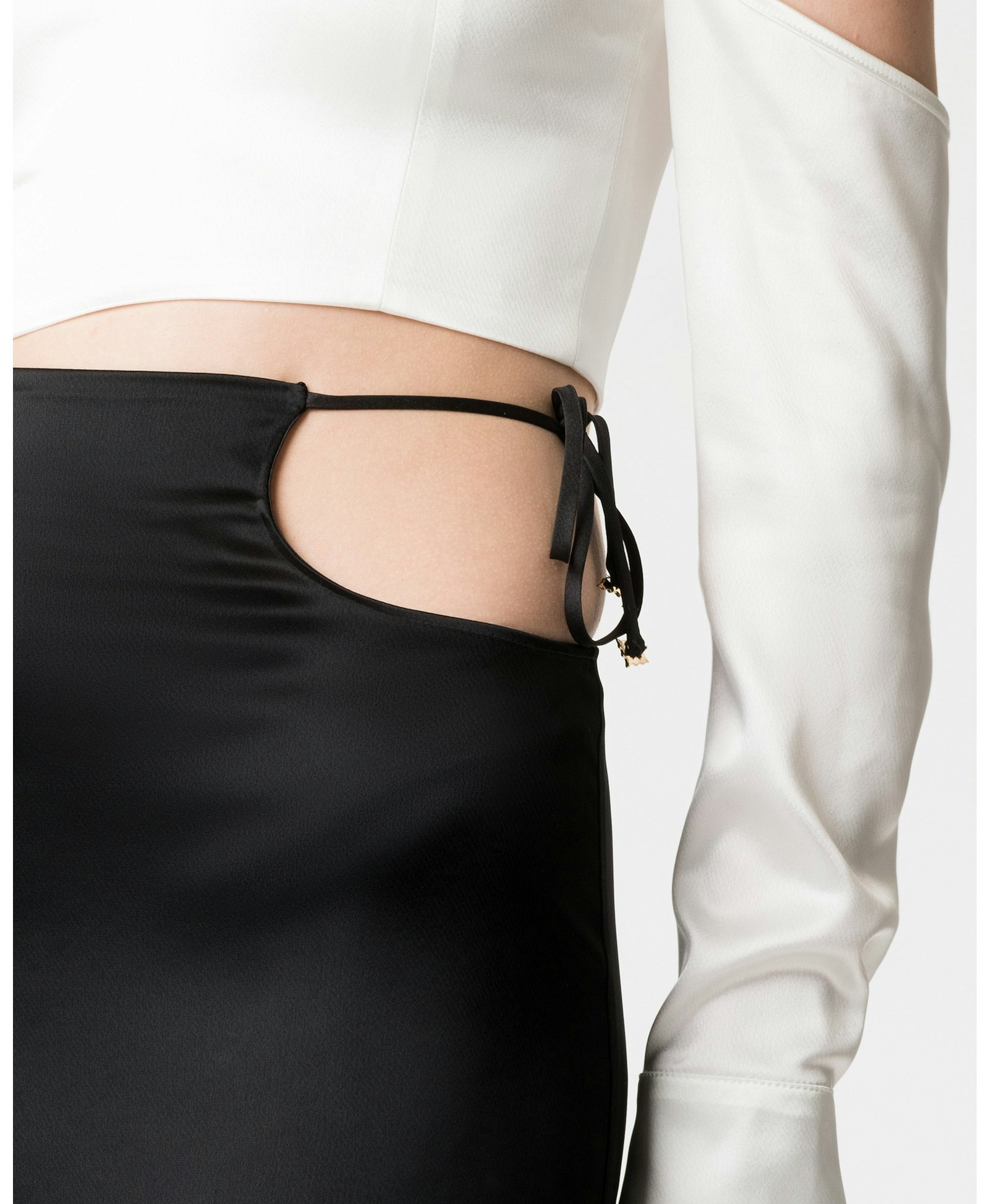 Lenore skirt in Black made by DIVALO