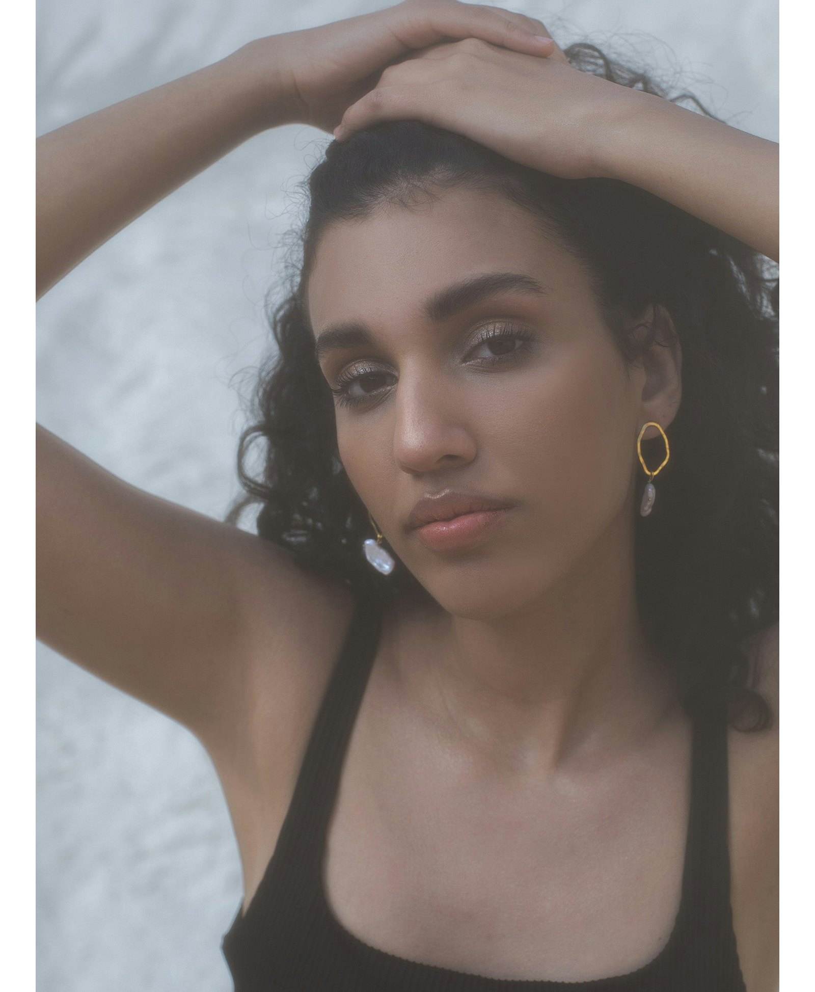 Euphoria Earrings in Gold made by Eva Remenyi
