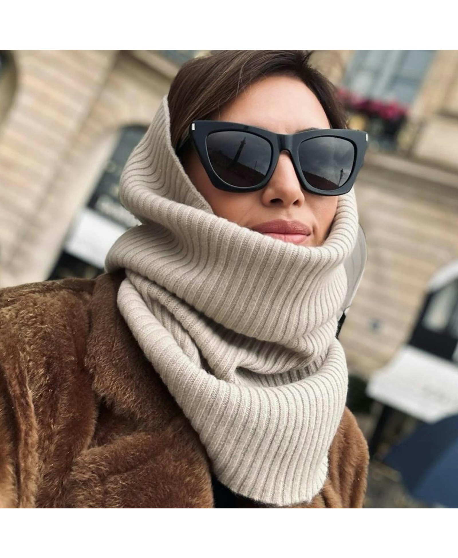 Neck Warmer Cashmere Sand made by YLIANA YEPEZ
