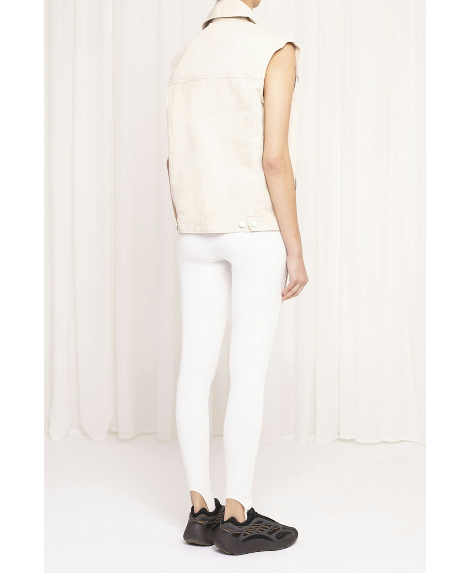 Amanda Sleeveless Jacket - Coffee - Coffee made by HERSKIND