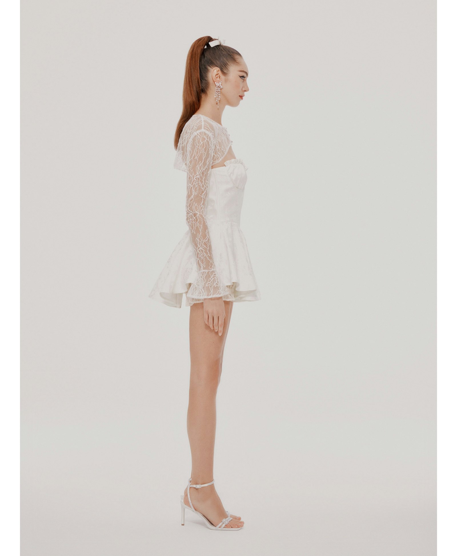 Jilly Cover (White) made by Nana Jacqueline