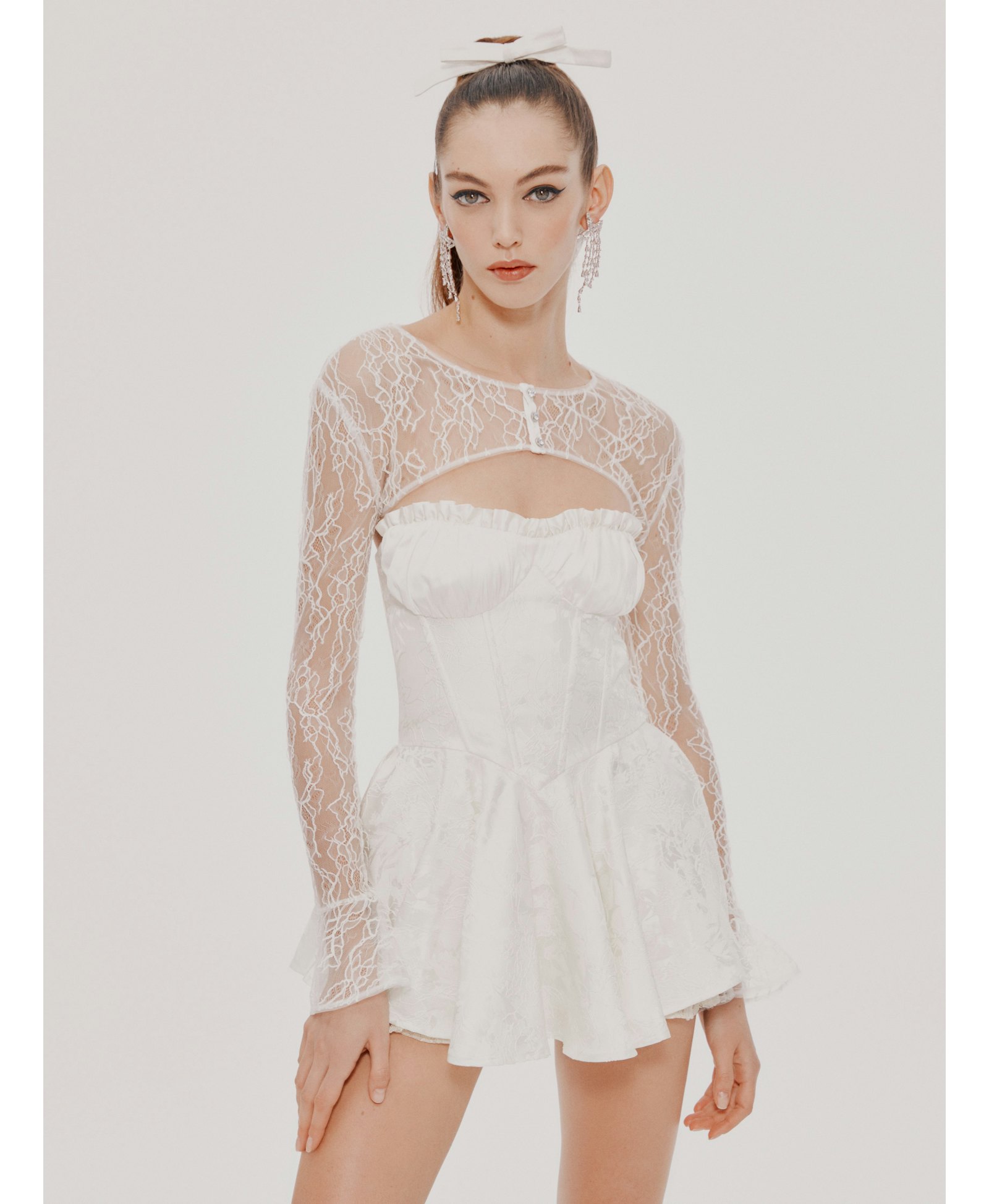 Jilly Cover (White) made by Nana Jacqueline