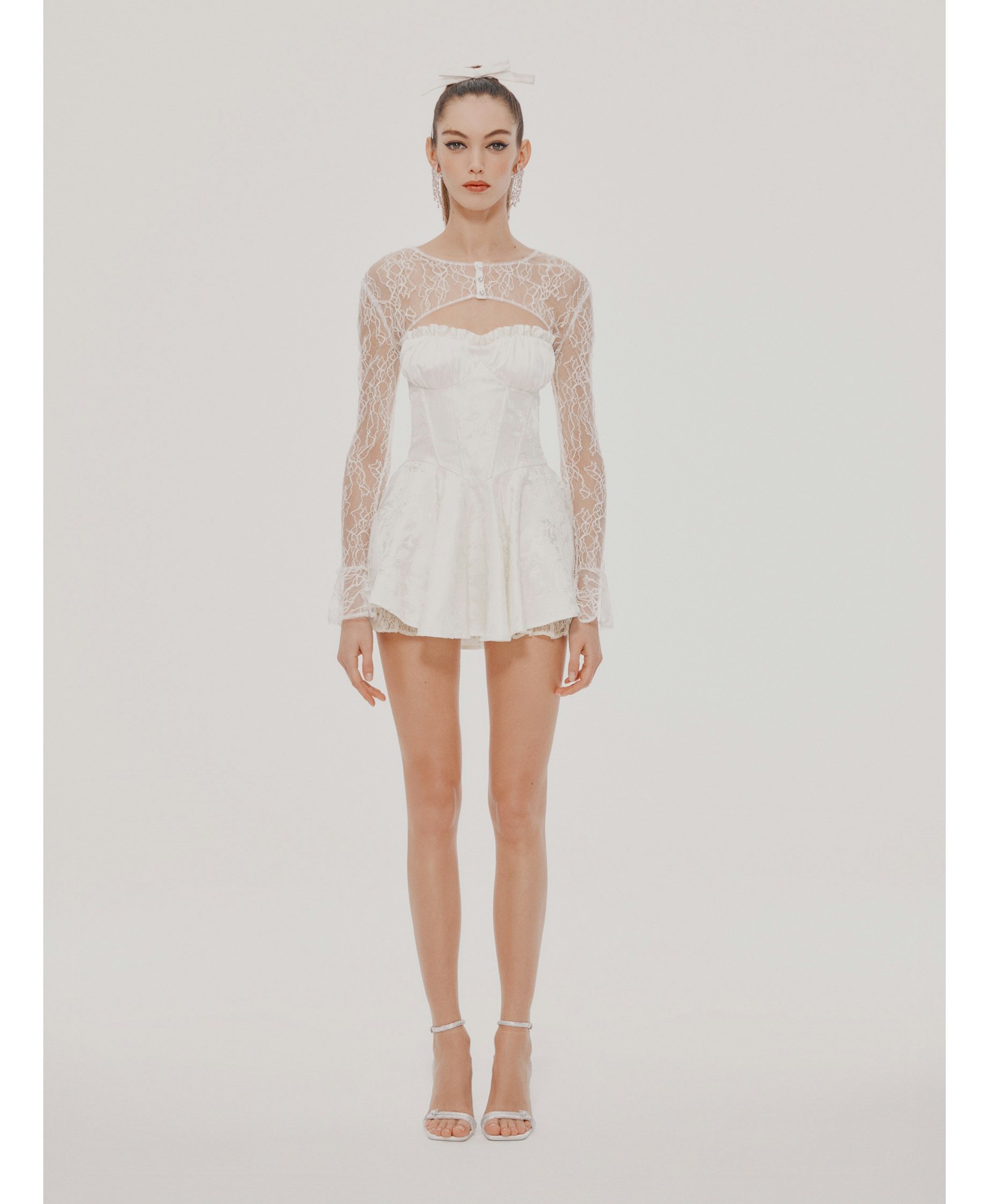 Jilly Cover (White) made by Nana Jacqueline