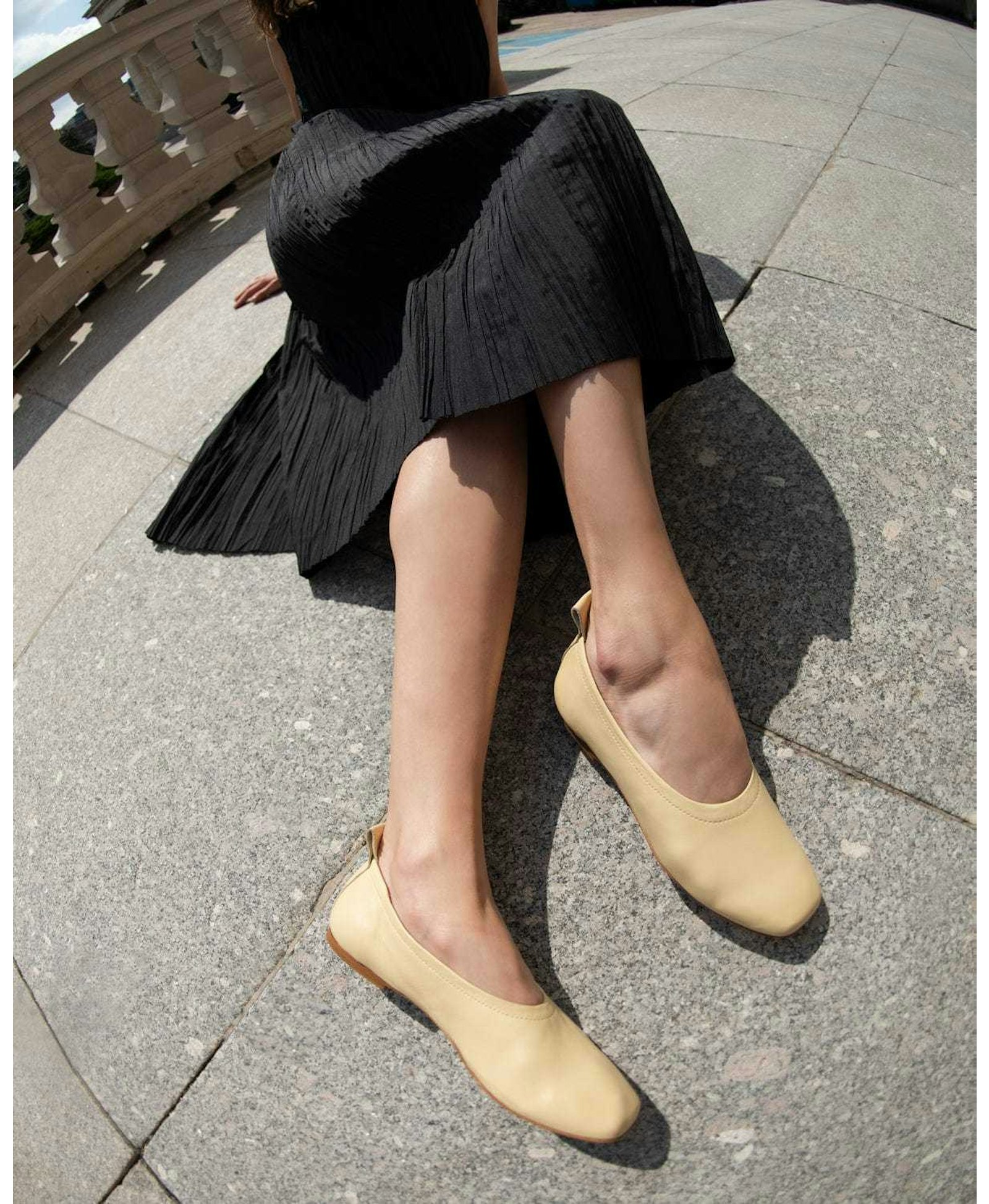 The Foundation Flat - Lemonade made by ESSEN