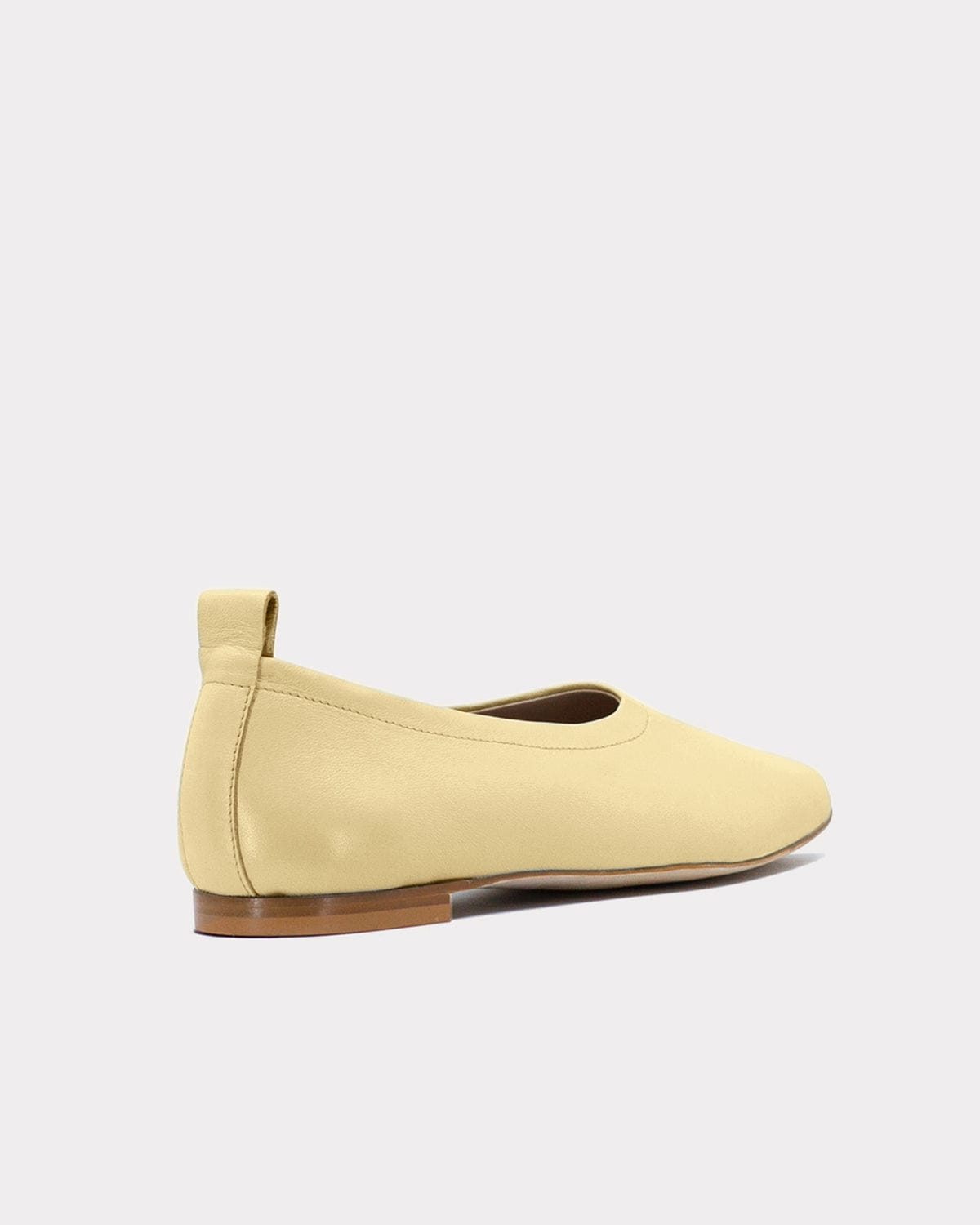 Shop Essen The Foundation Flat In Yellow