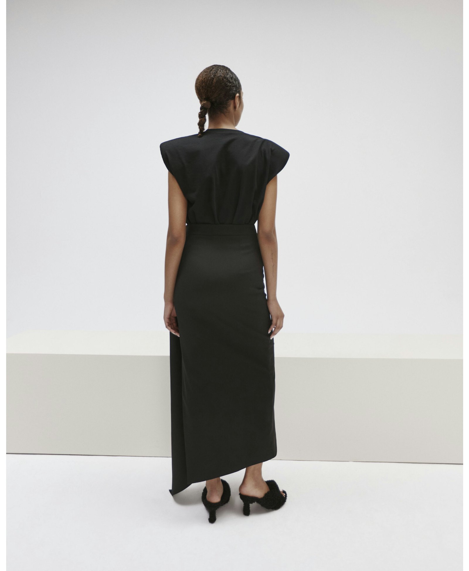 Maxi Skirt With Updo In Black made by YAVORSKA