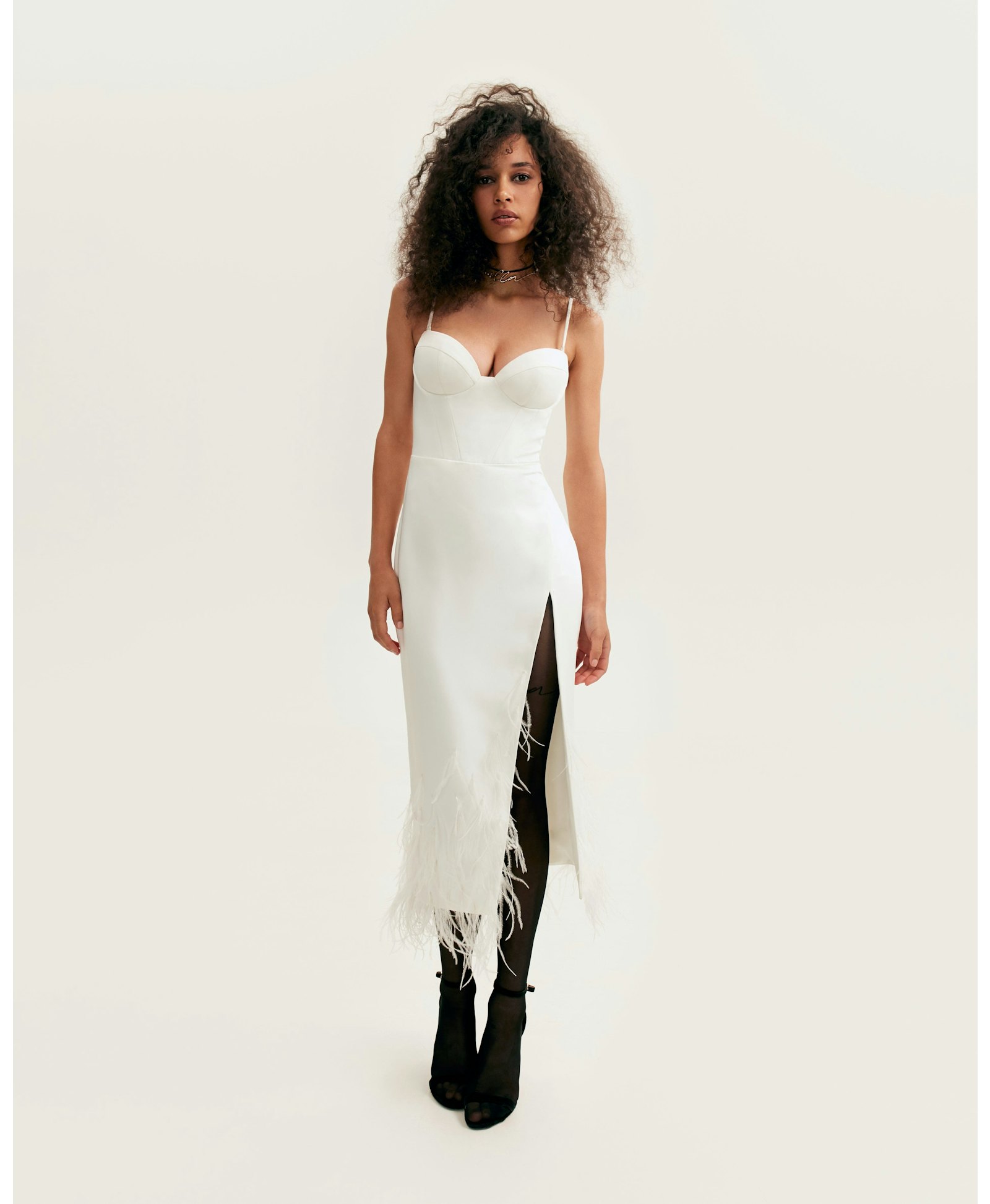 White cocktail dress decorated with feathers, Xo Xo made by Milla