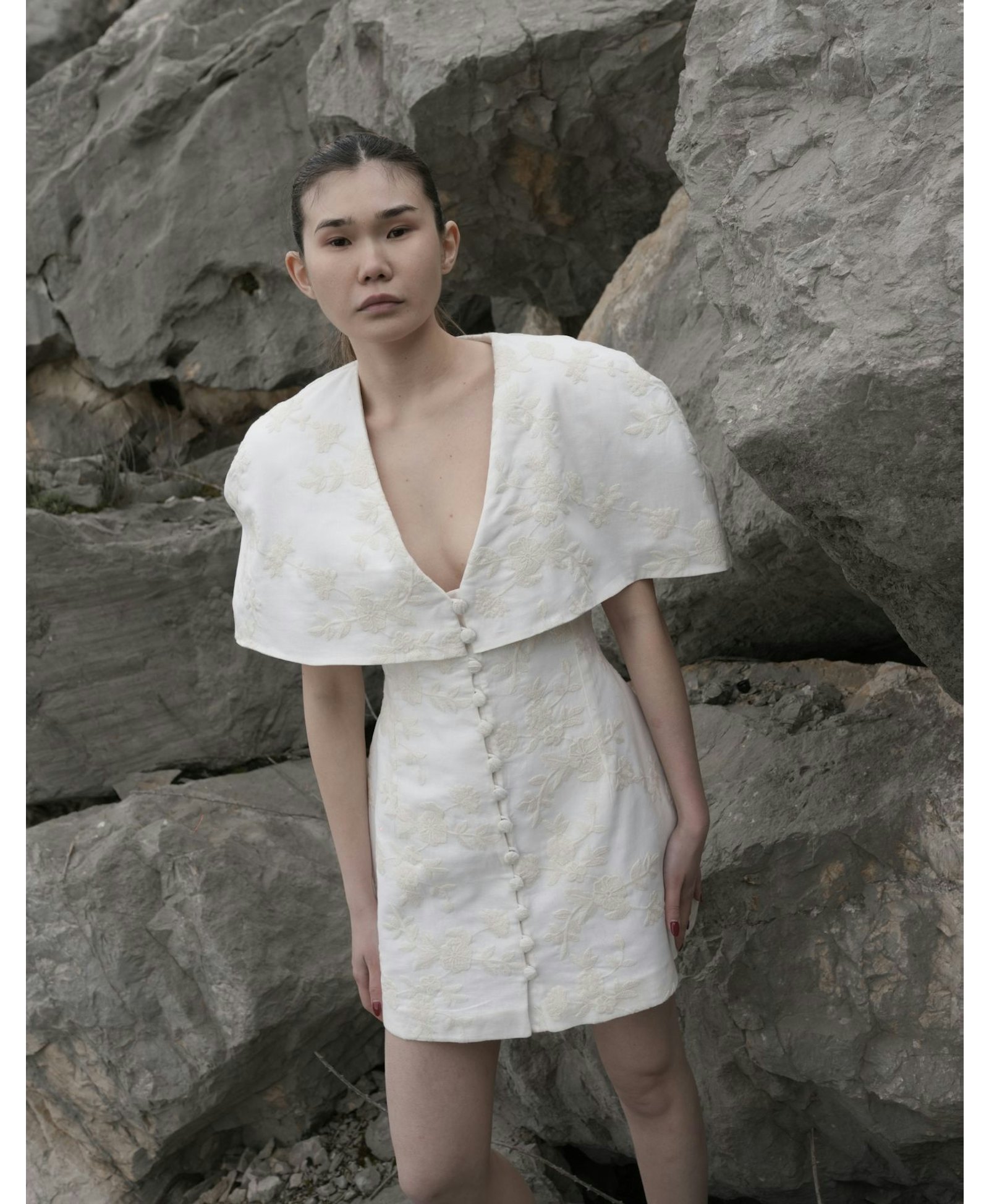 RETE White Linen Dress With Floral Embroidery made by MAET