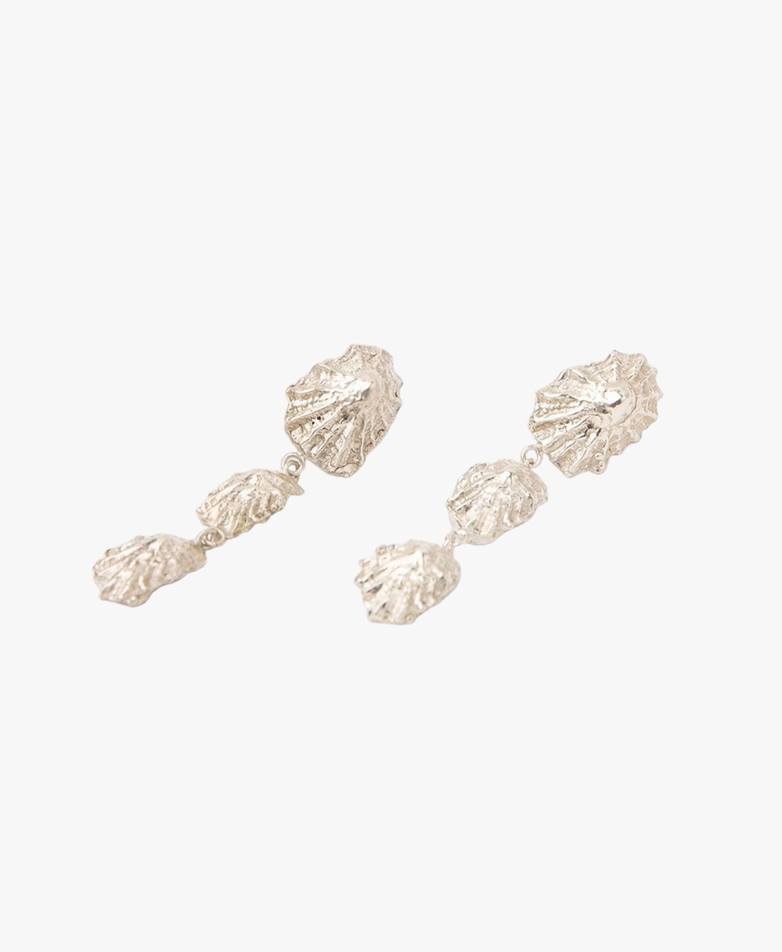 CONCHA EARRINGS made by Carolina De Barros