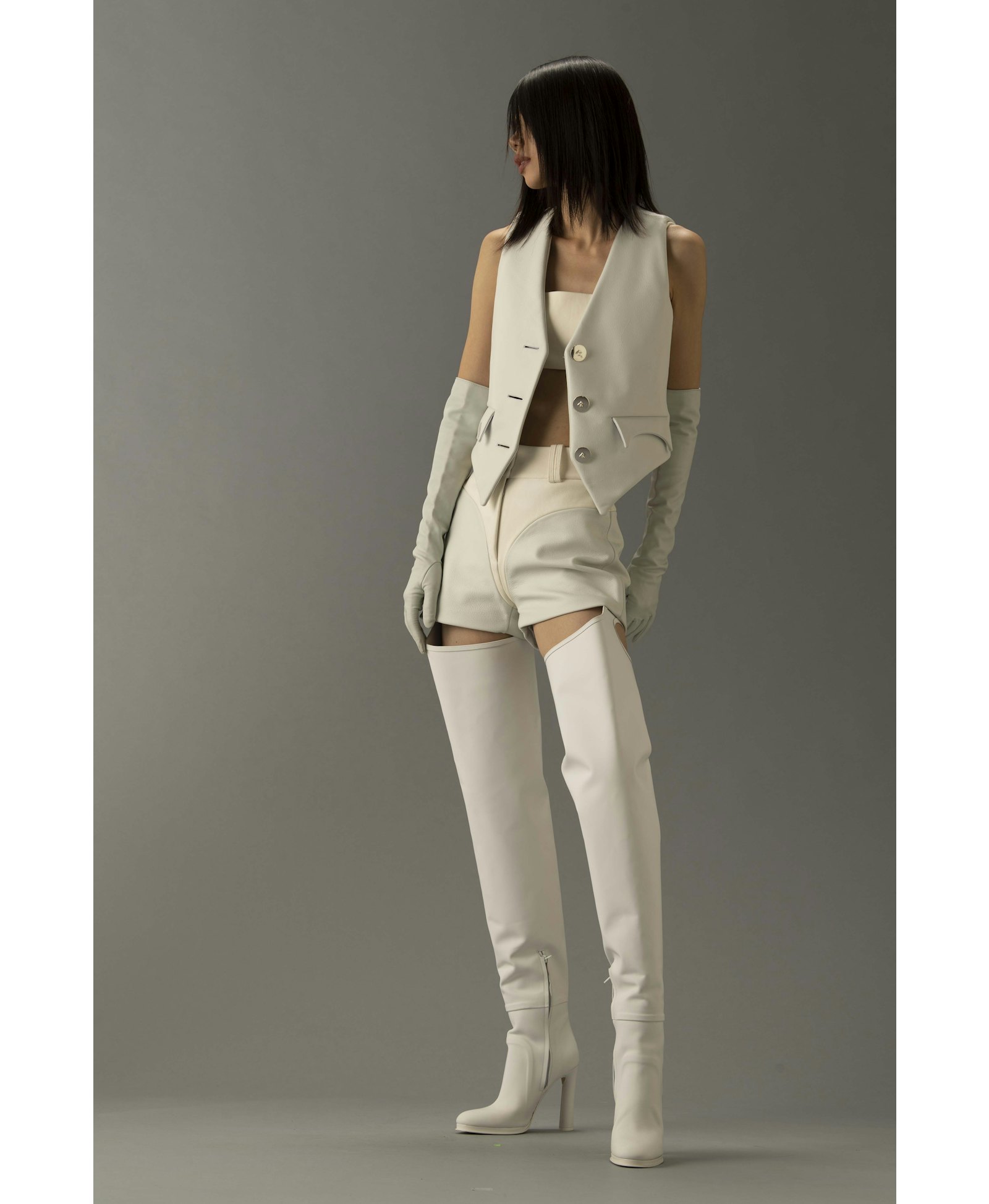 BLISS LEATHER & SUEDE SHORTS in White made by Vestiaire d'un Oiseau Libre