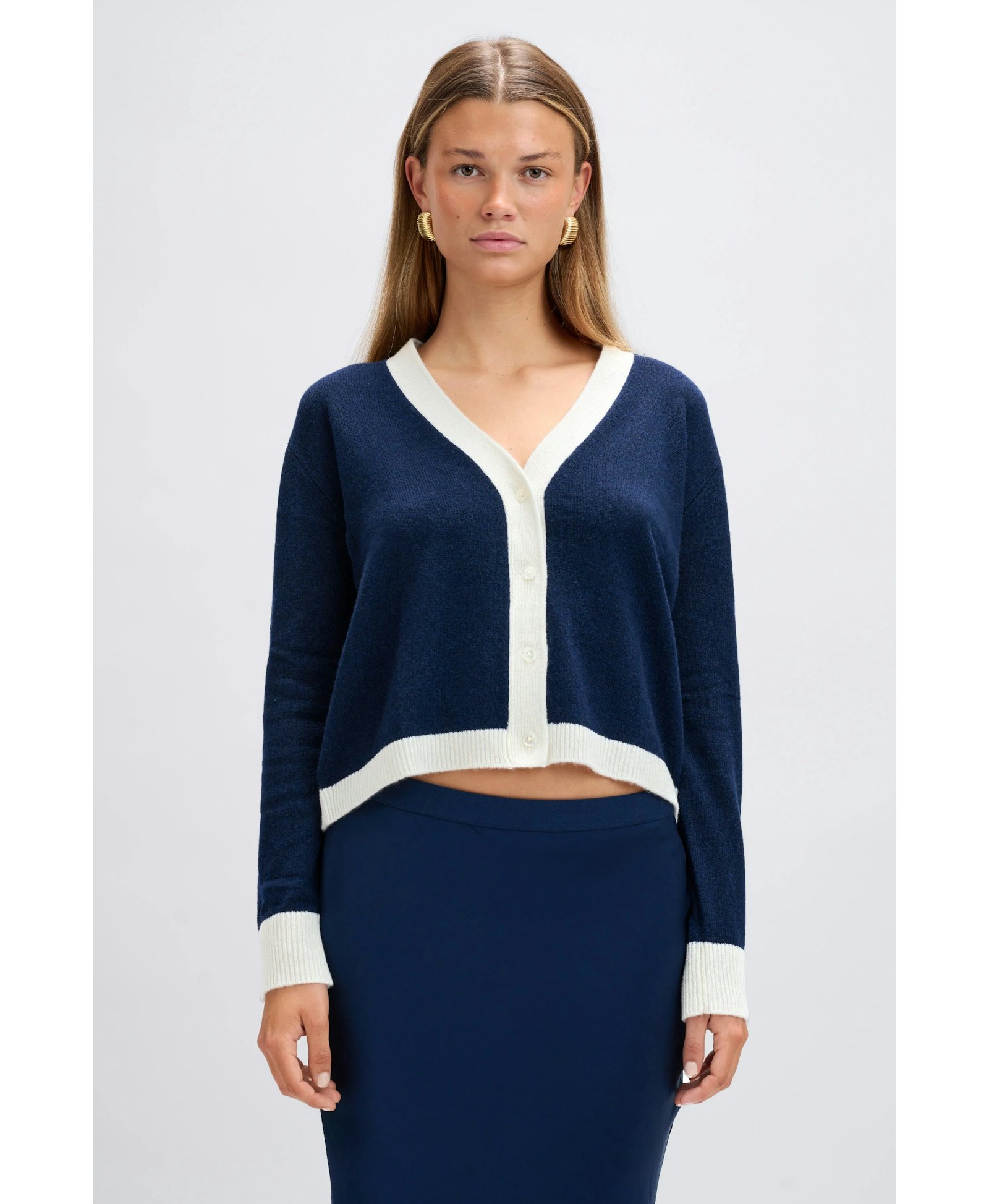 Colourblock Cardigan Blue & White made by CLOEYS