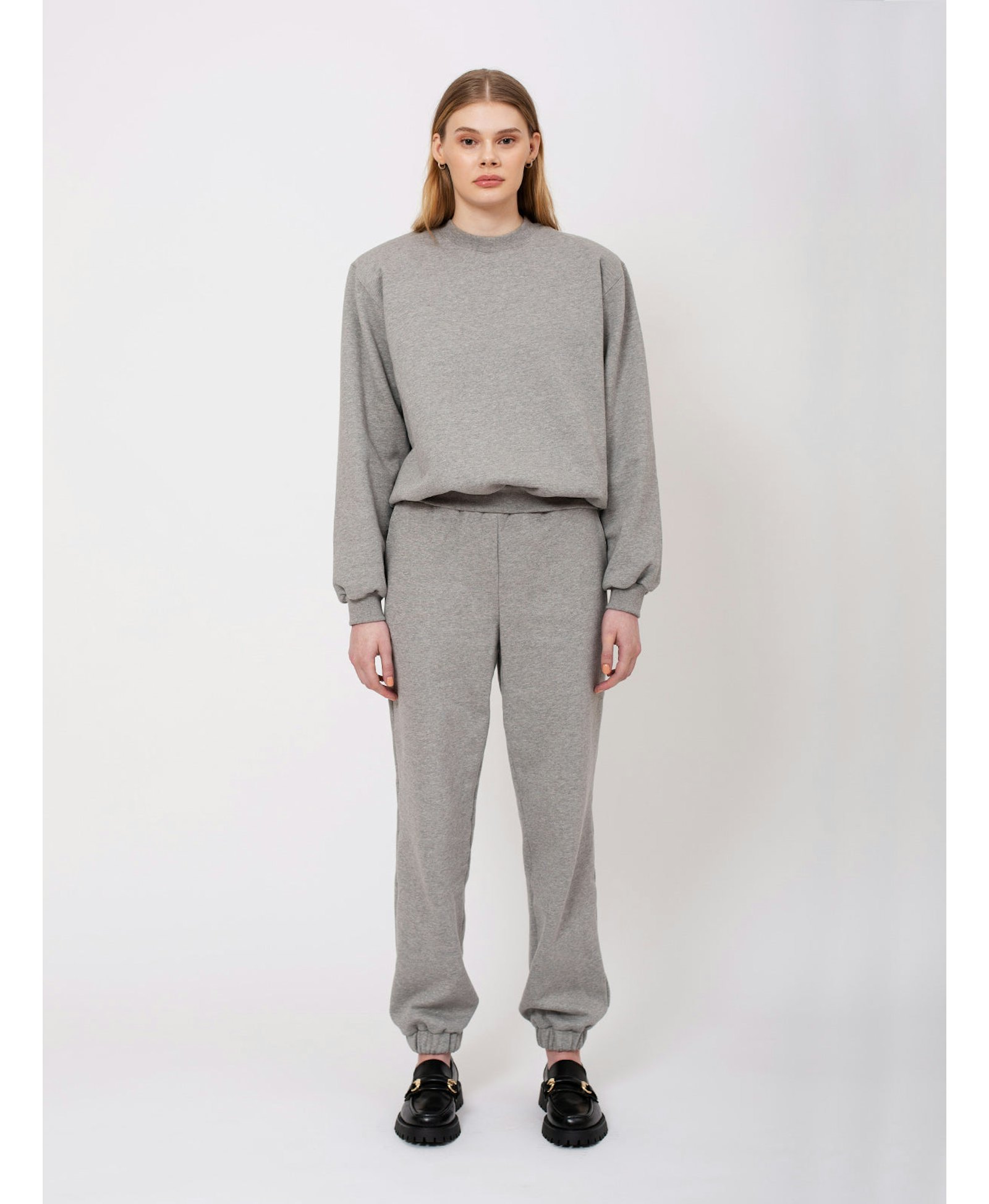 Jamie Sweatpants in Grey made by AÉRYNE