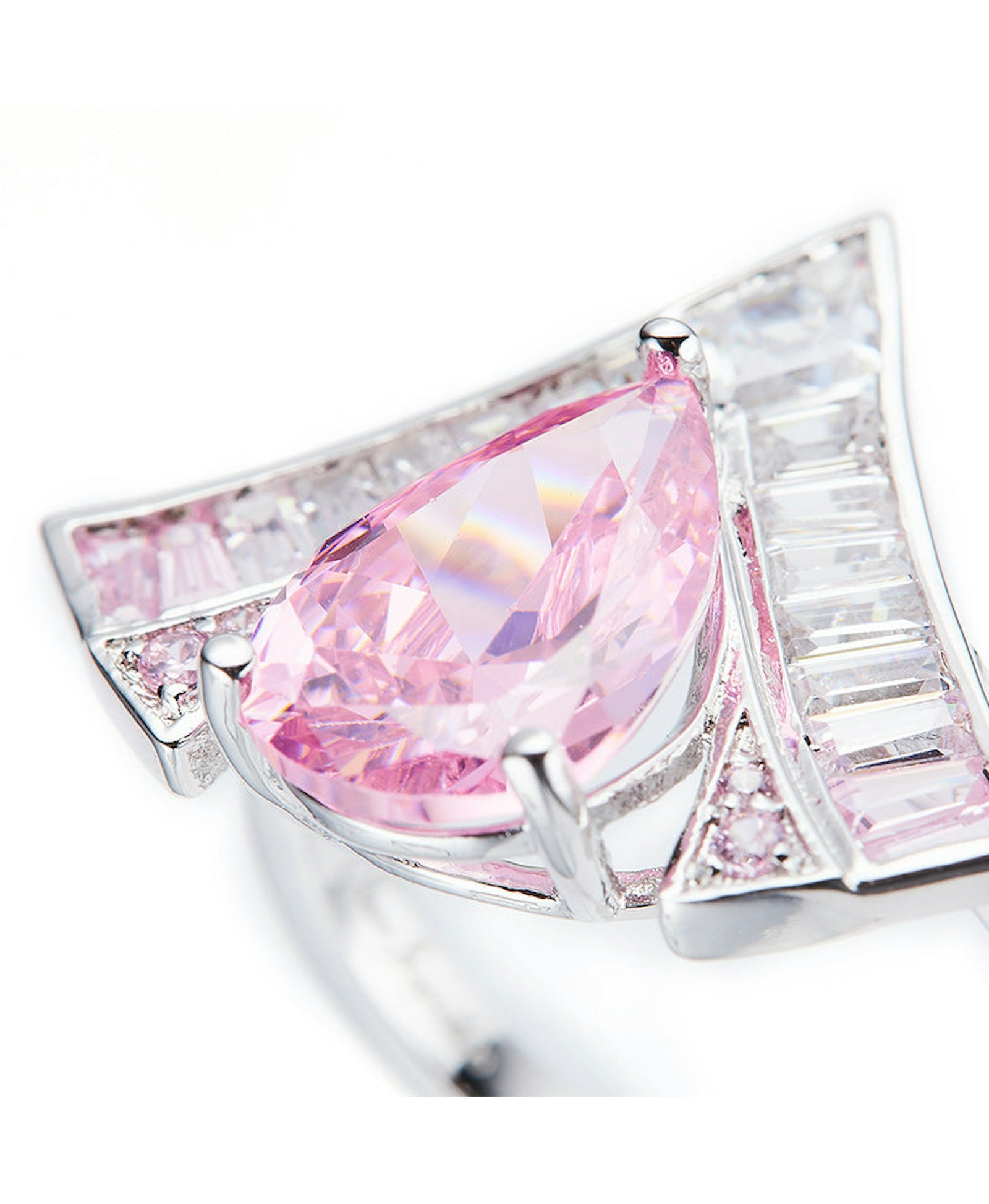 Gabriella Ring made by Nana Jacqueline