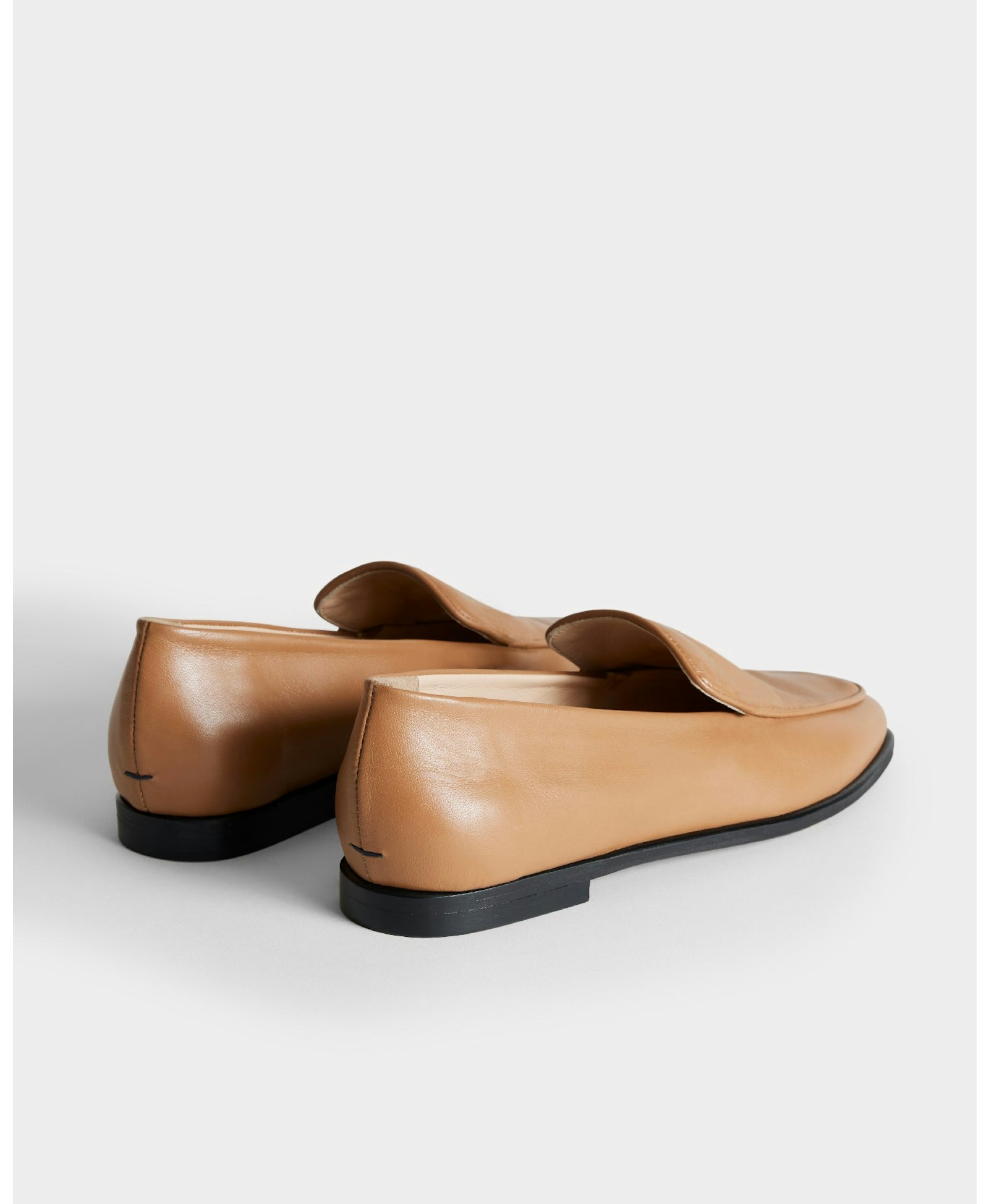 The Modern Moccasin - Tan made by ESSEN