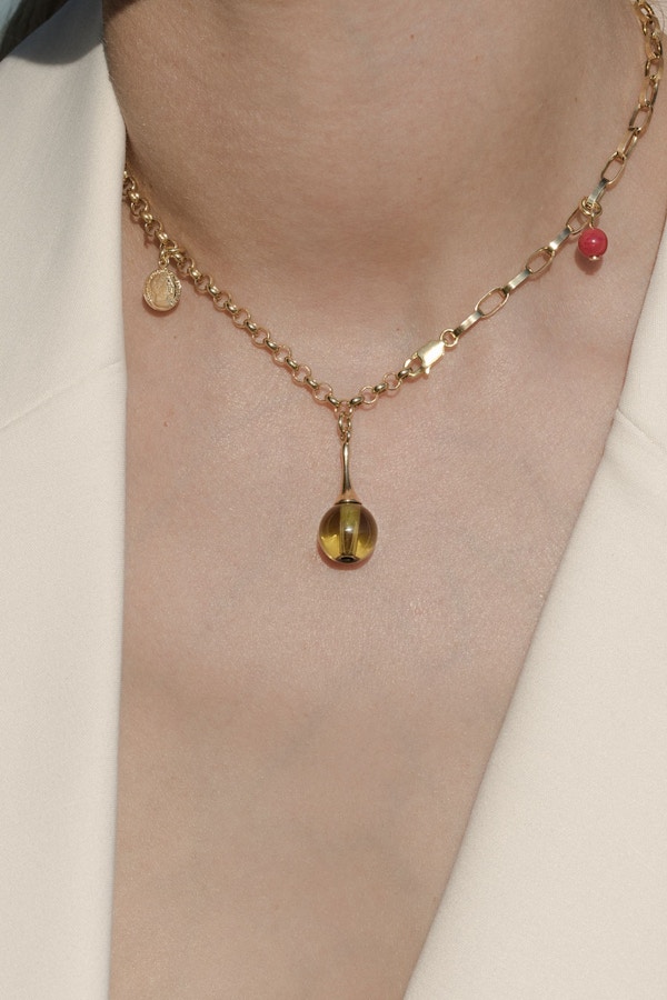 Alesya  Orlóva Champagne Pendant Necklace In Gold