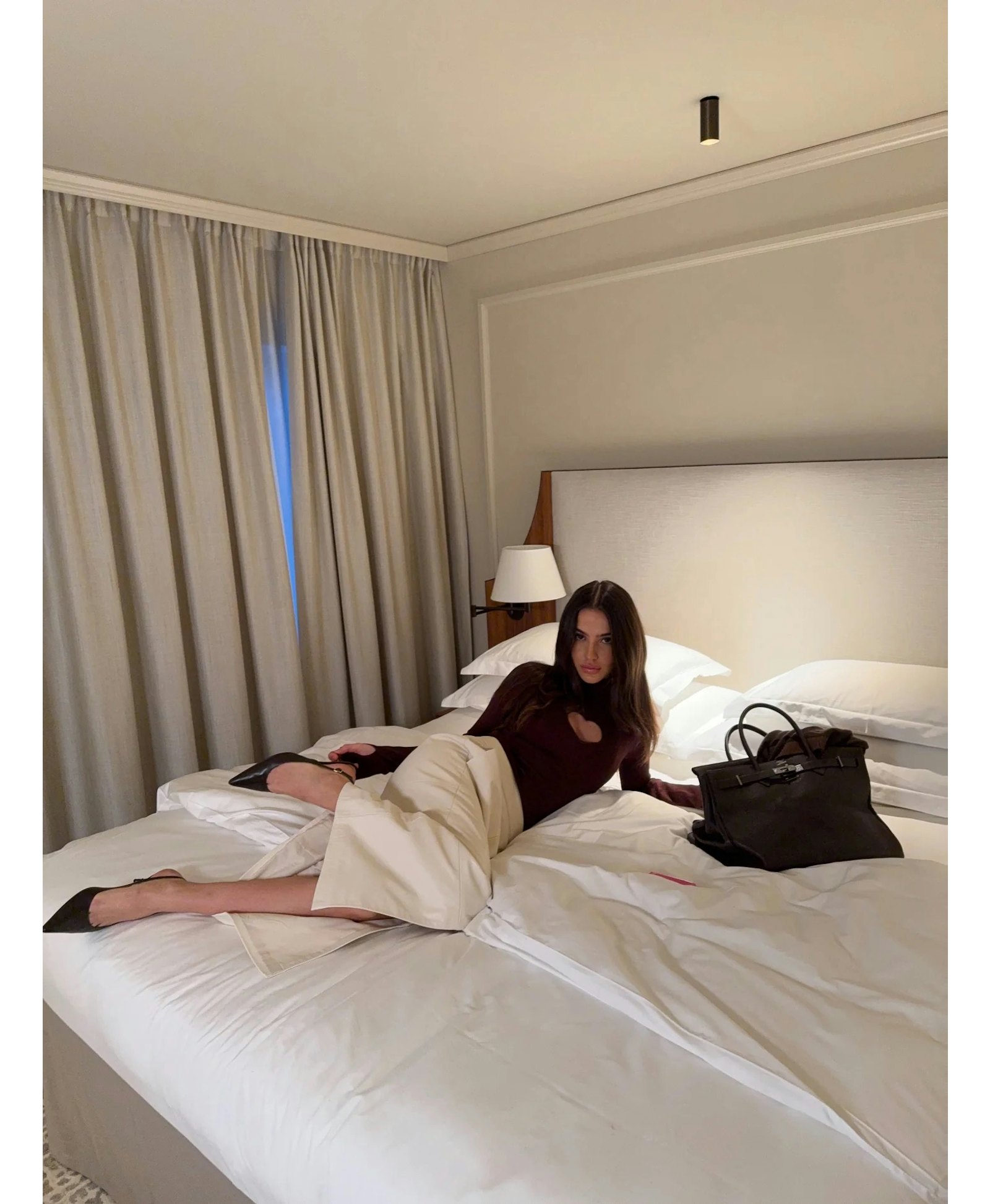 Heart Sweater Brown made by CLOEYS