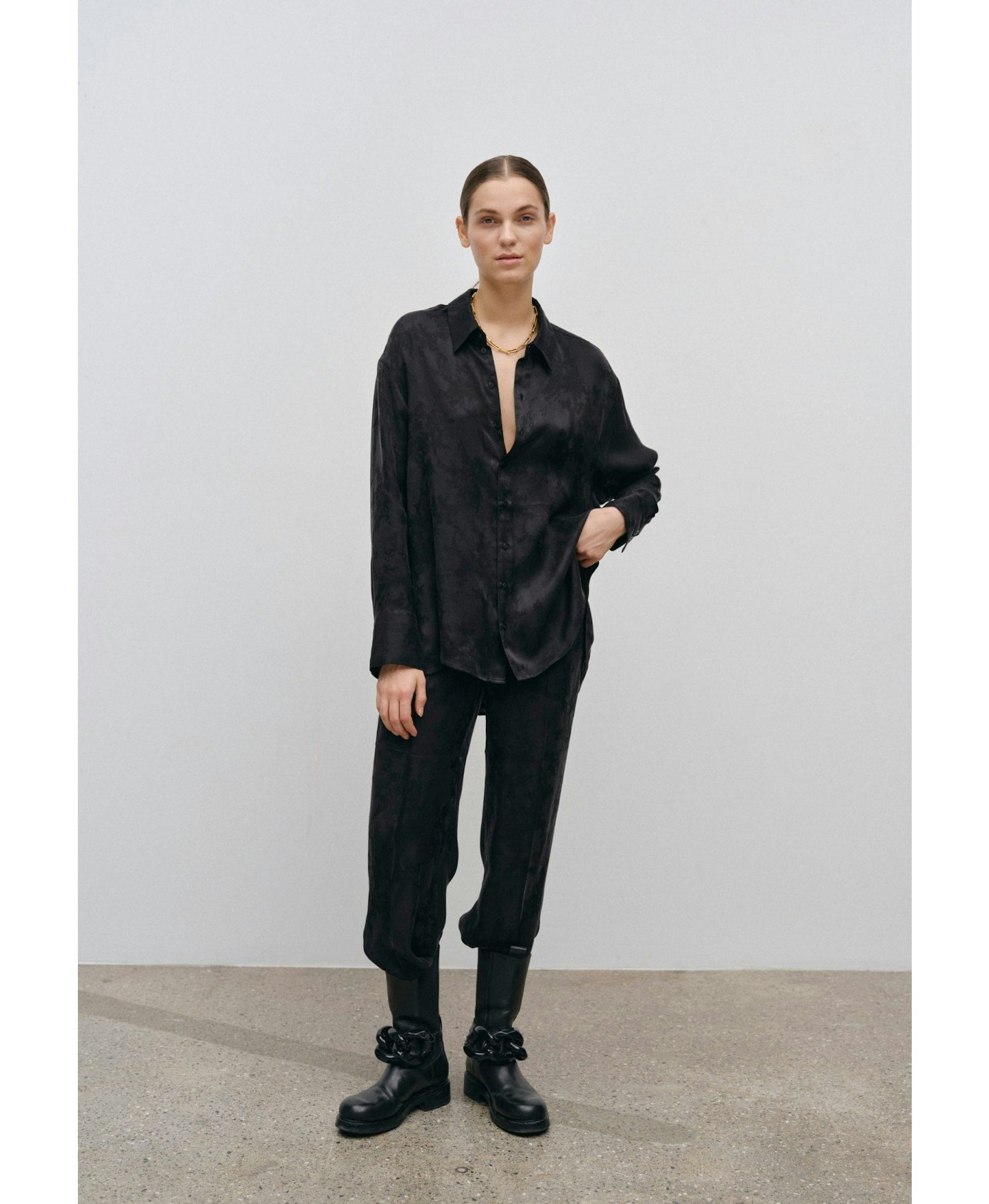 Jenka Shirt - Black made by HERSKIND