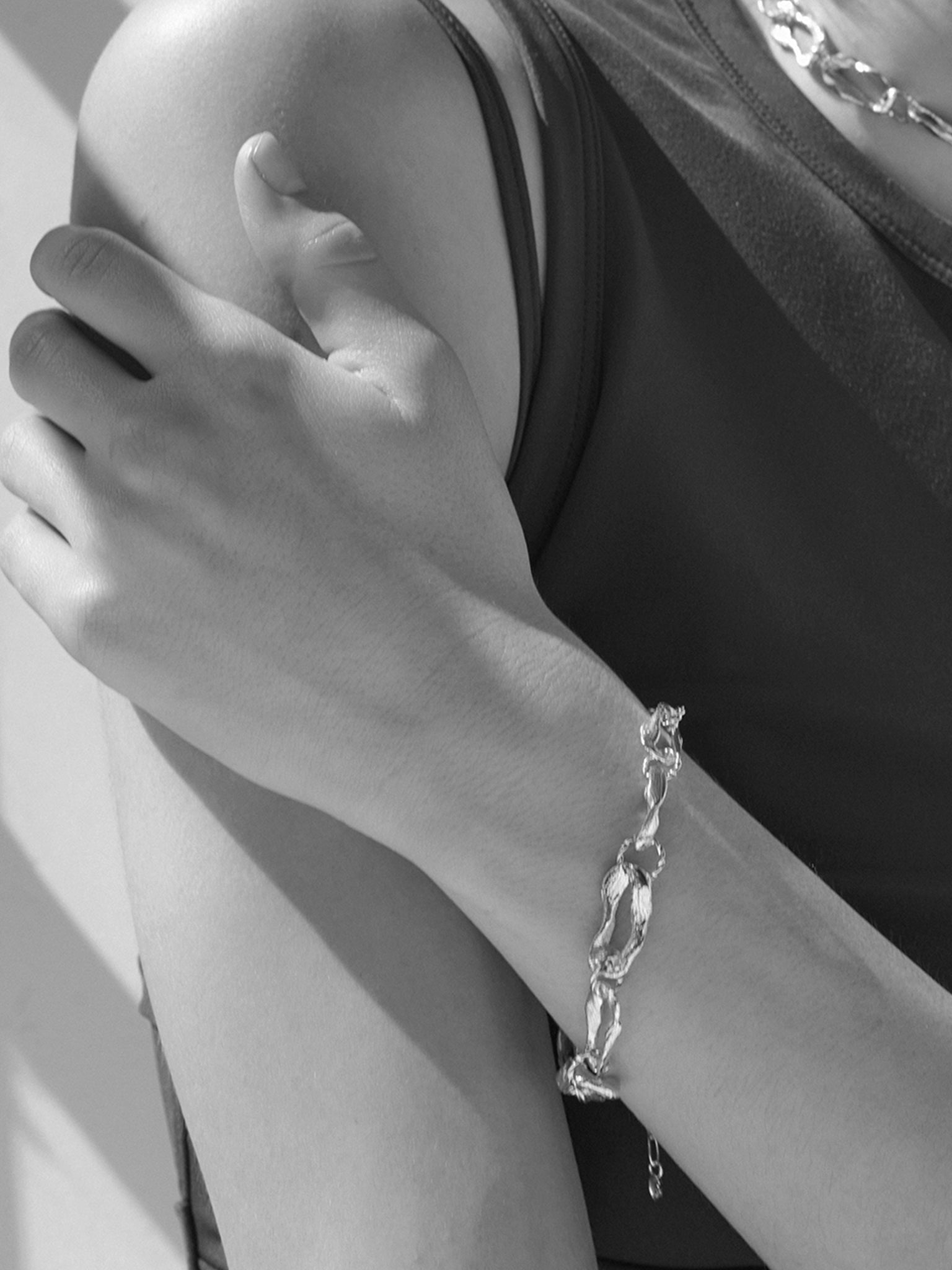 Shop Eva Remenyi Vacation Chain Bracelet Silver
