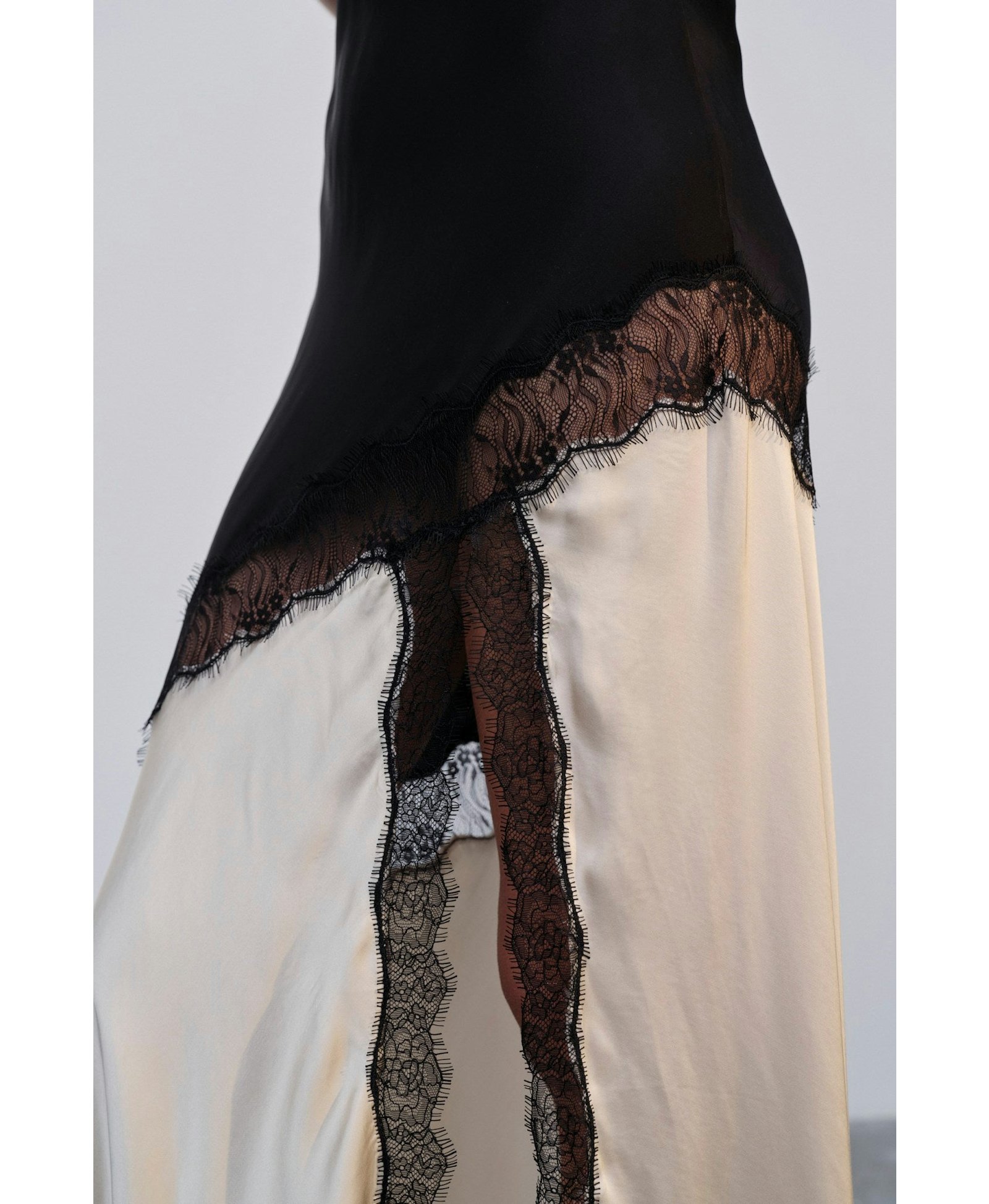 Nelly Dress - Creme / Black made by HERSKIND