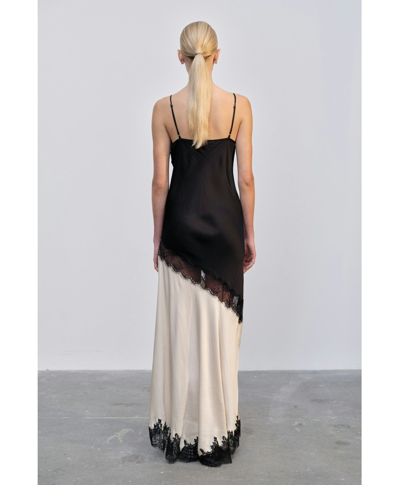 Nelly Dress - Creme / Black made by HERSKIND
