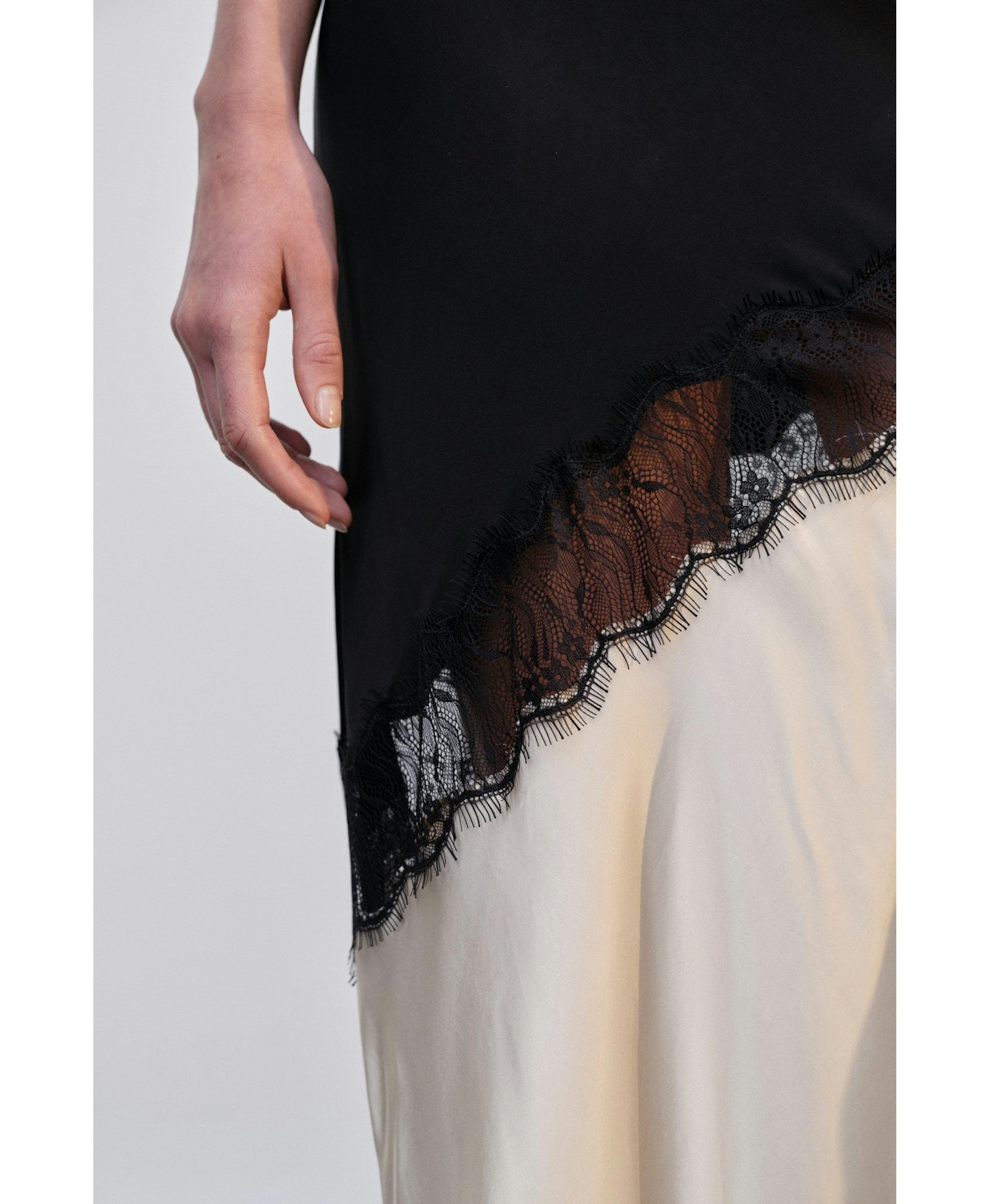 Nelly Dress - Creme / Black made by HERSKIND