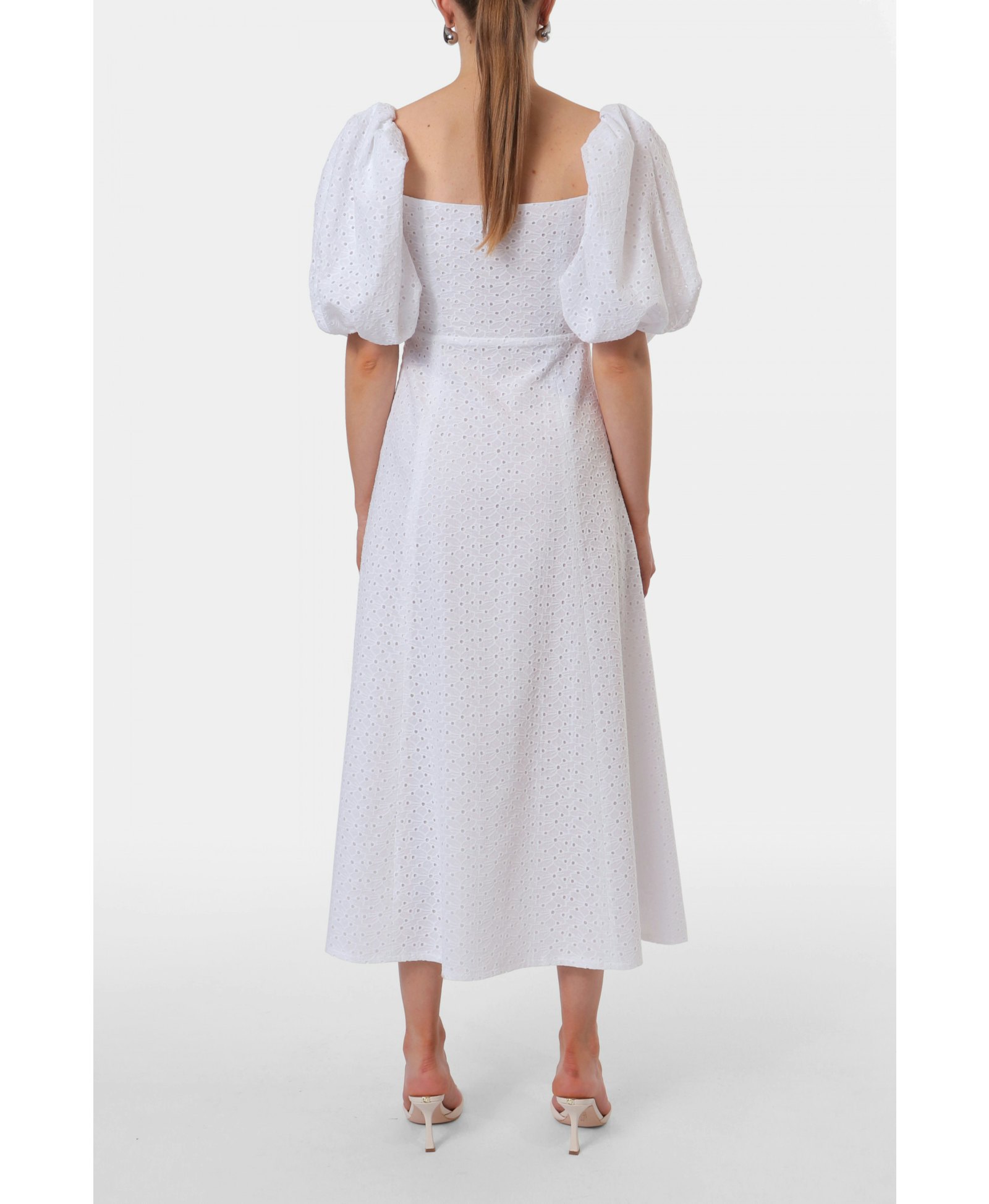 Dress Zoja Embroidered White made by HALEWSKI