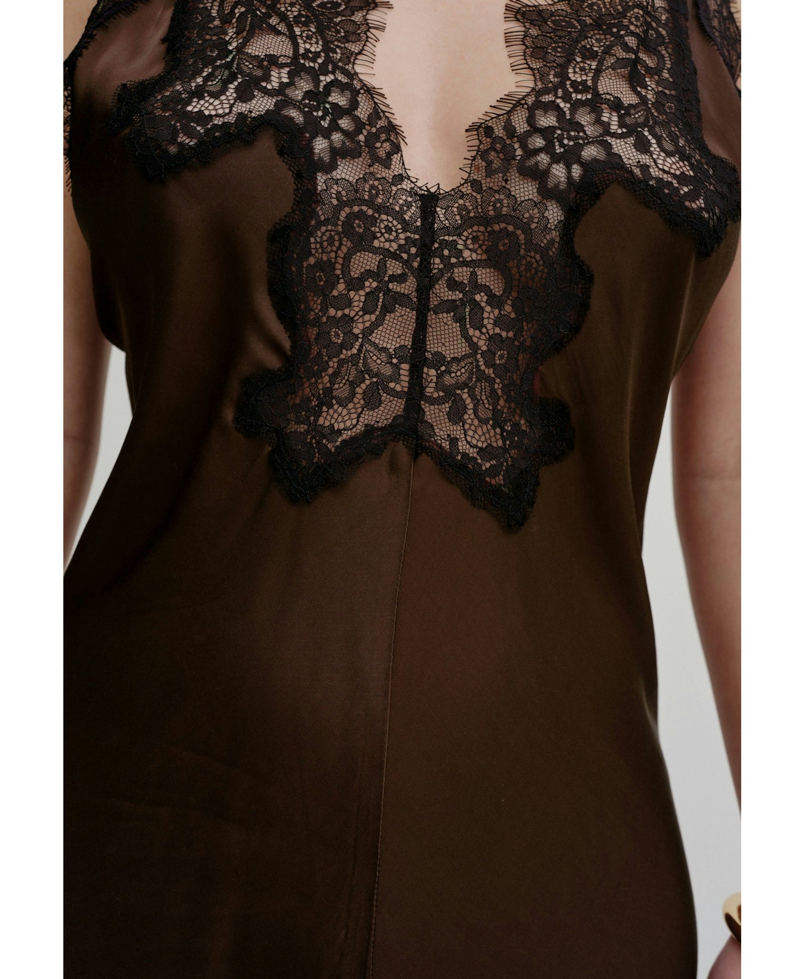 Abbie Dress - Dark Chocolate in Brown made by HERSKIND