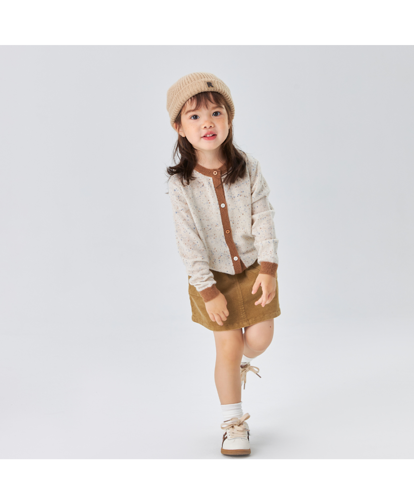 Heirloom Speckle 100% Cashmere Cardigan | Almond Cream made by CozyU