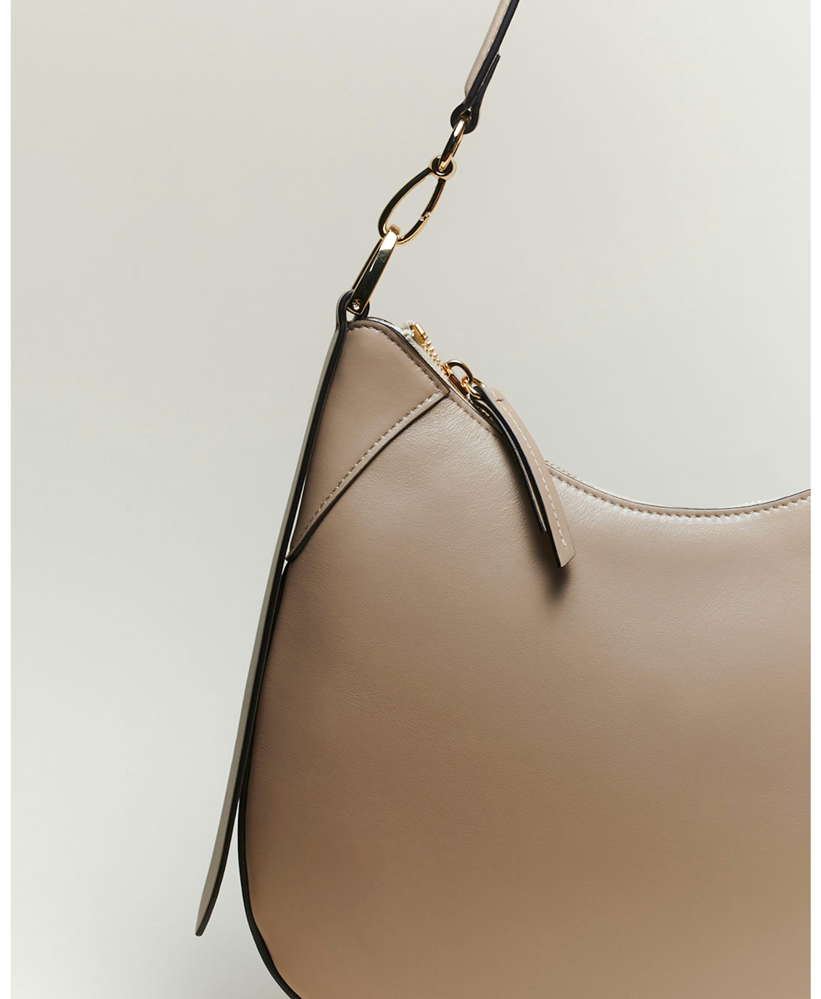 Camillo in Sand made by Sepi Agari