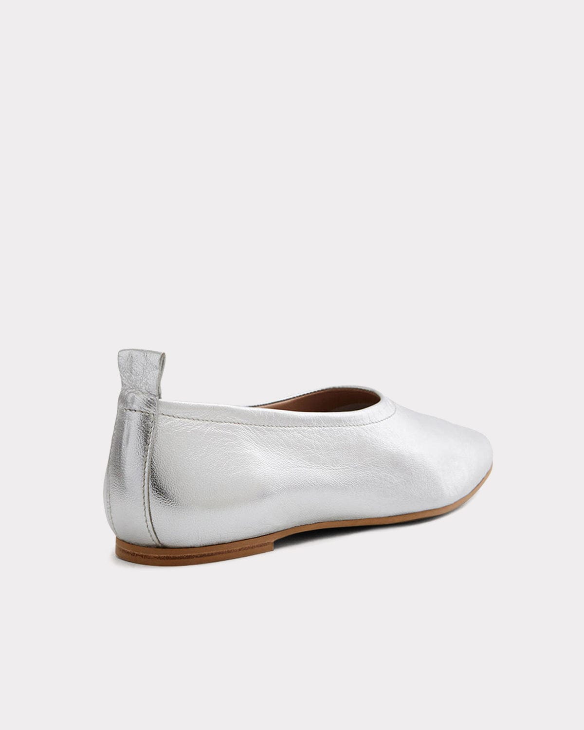 Shop Essen The Foundation Flat In Silver