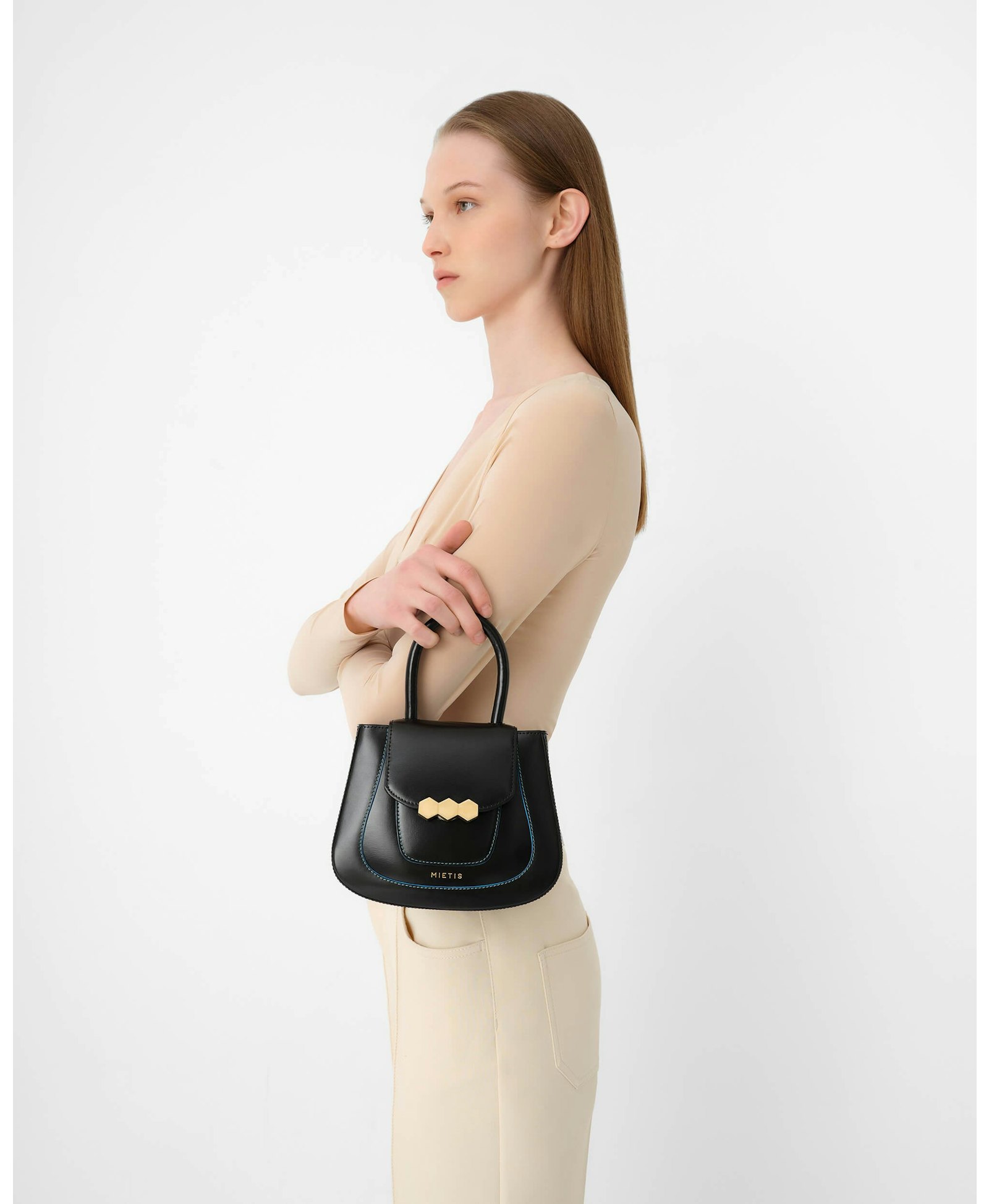 Mini Jill Black in Black made by Mietis