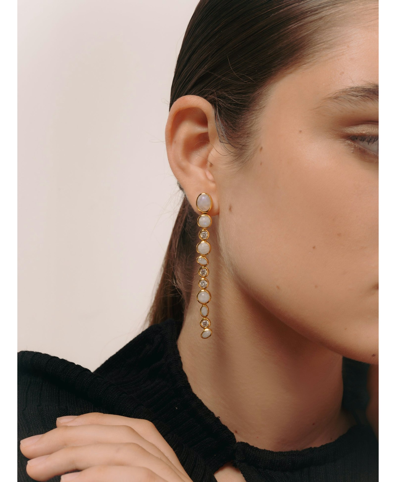 Pendientes Ayla Piedraluna made by Lavani Jewels