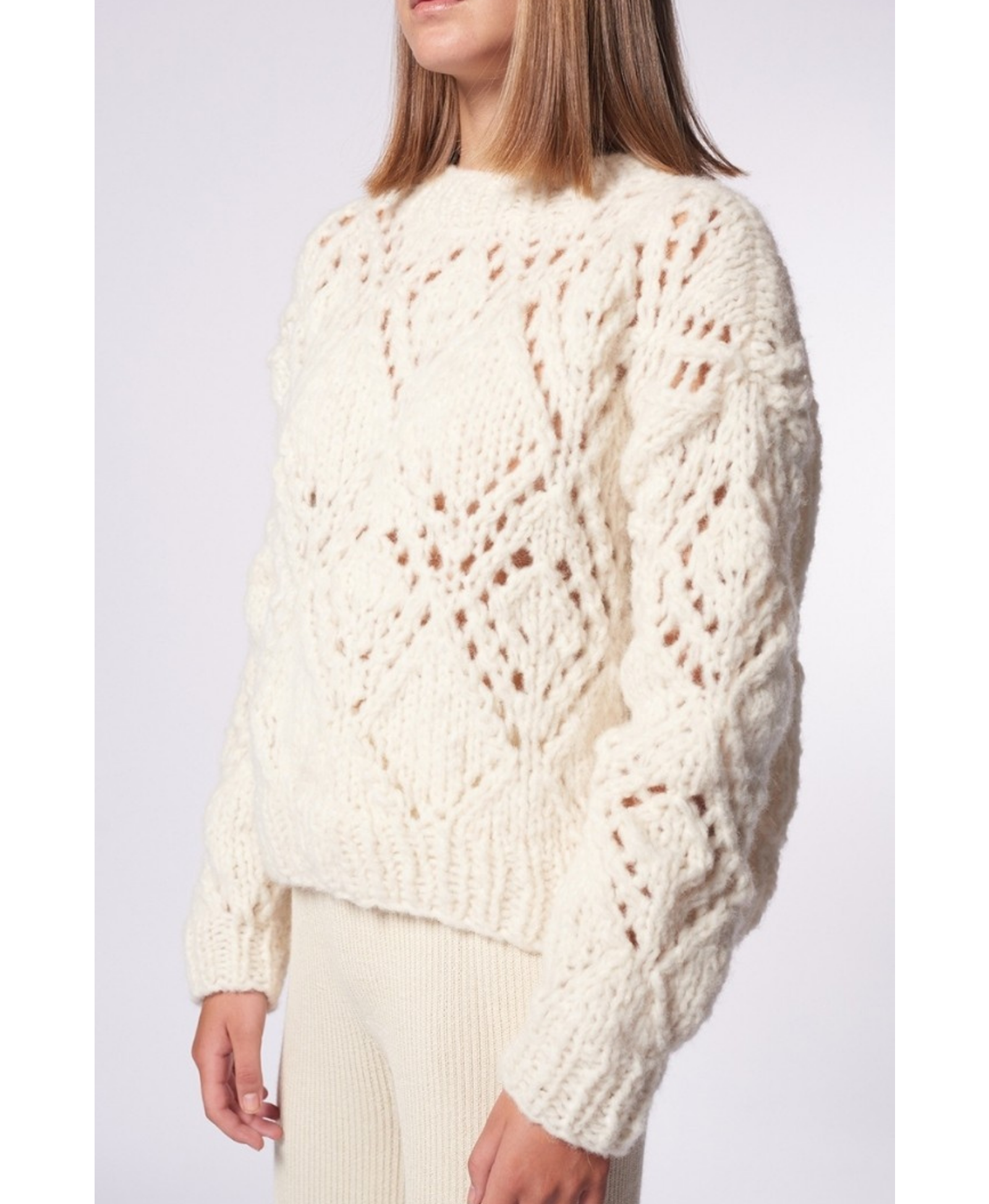 PUYTU sweater in White made by AYNI