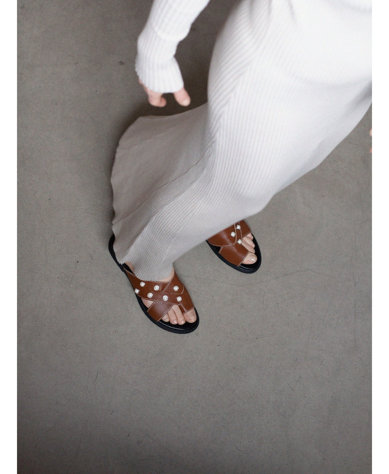 THE METTE BROWN ECO LEATHER WITH PEARLS made by Blankens