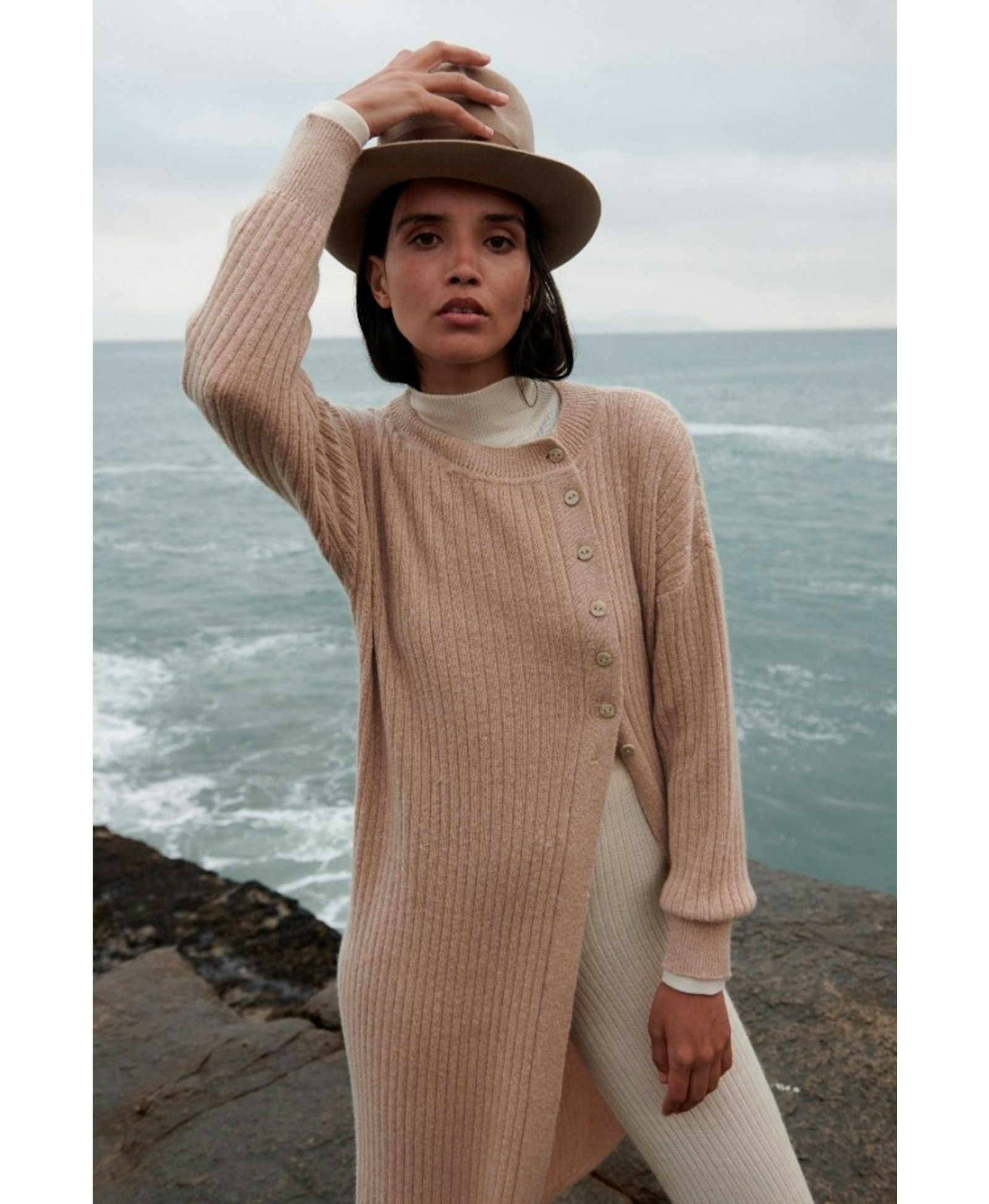 CHIA cardigan made by AYNI